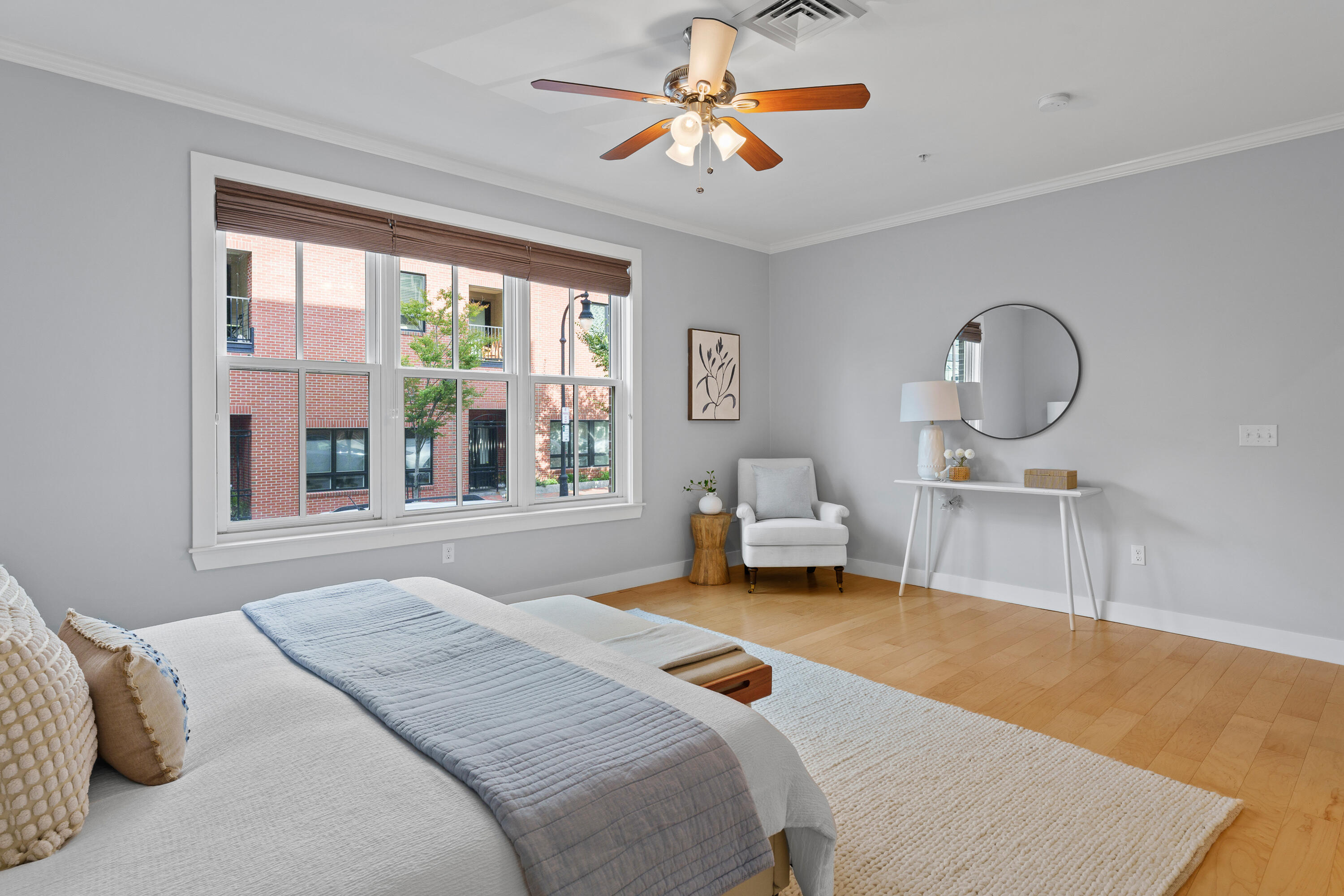 15 Middle Street 208