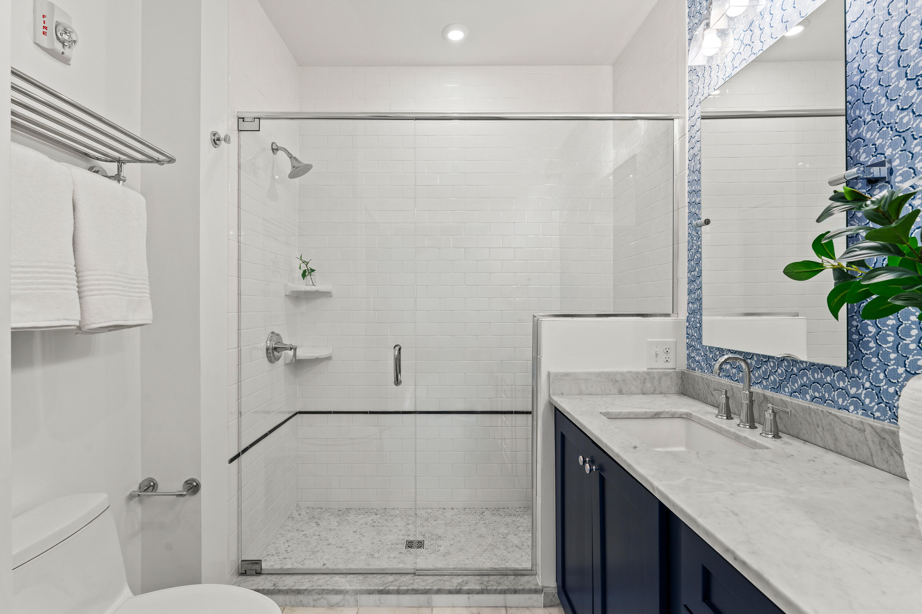 15 Middle Street 208