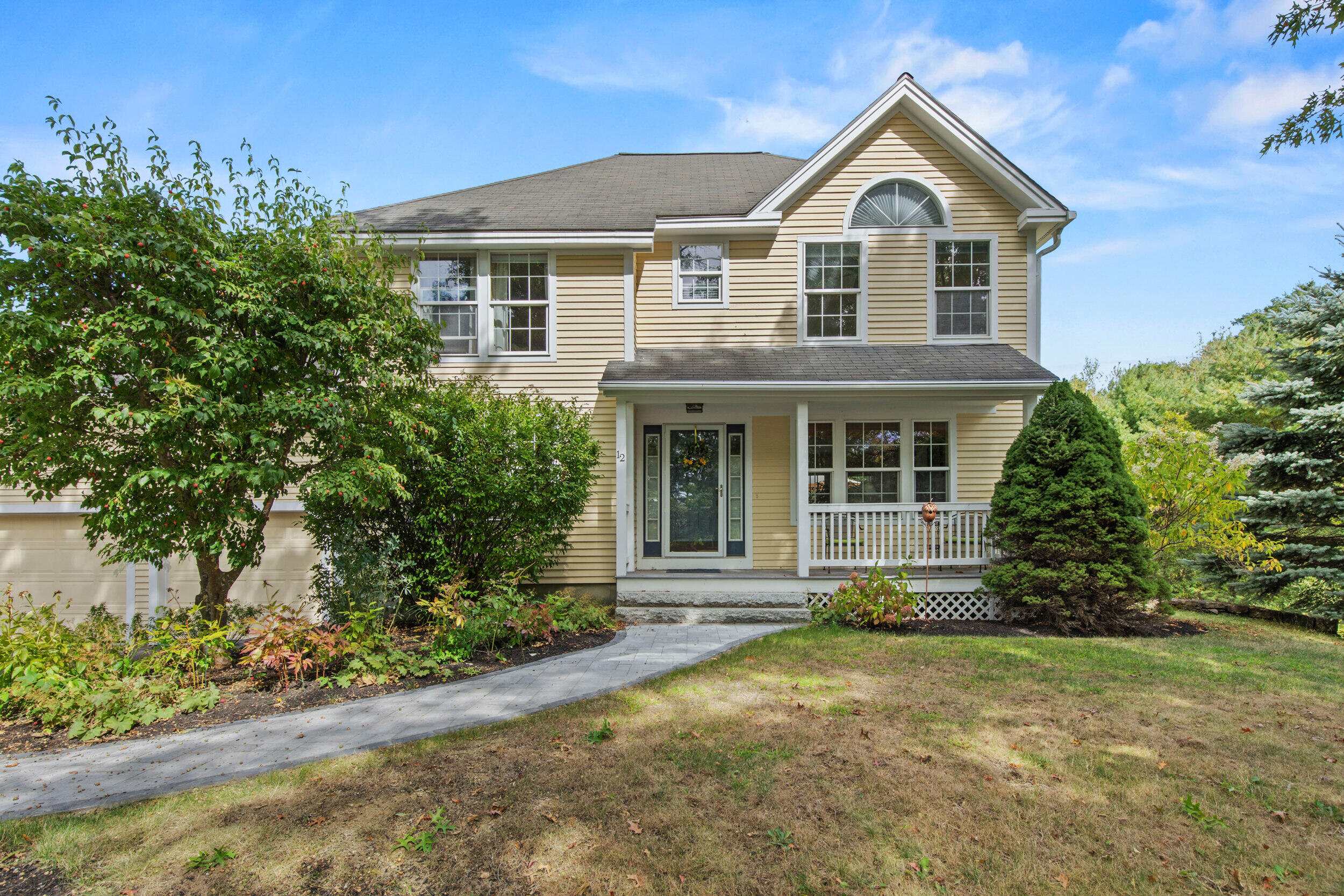12 Oak Street
