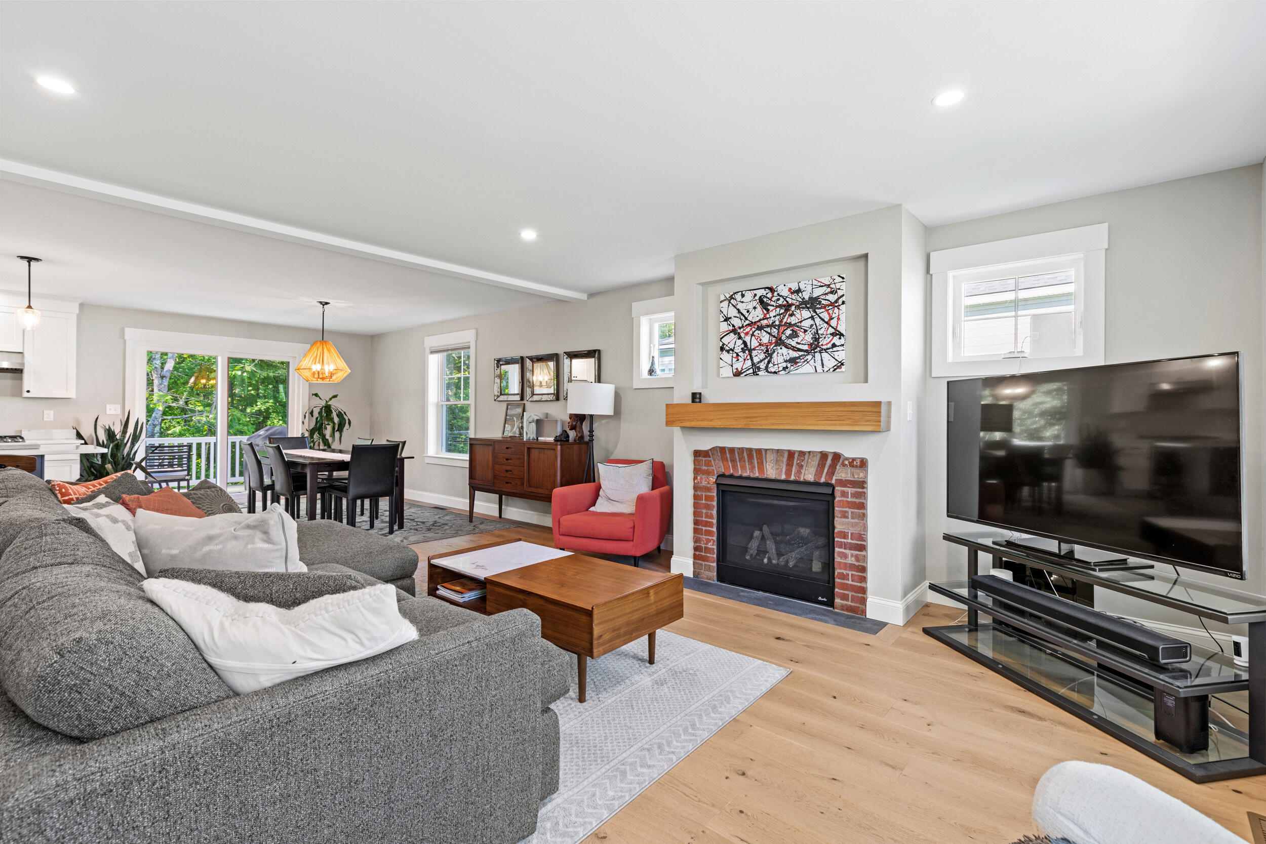 9 Cobblestone Street, 55