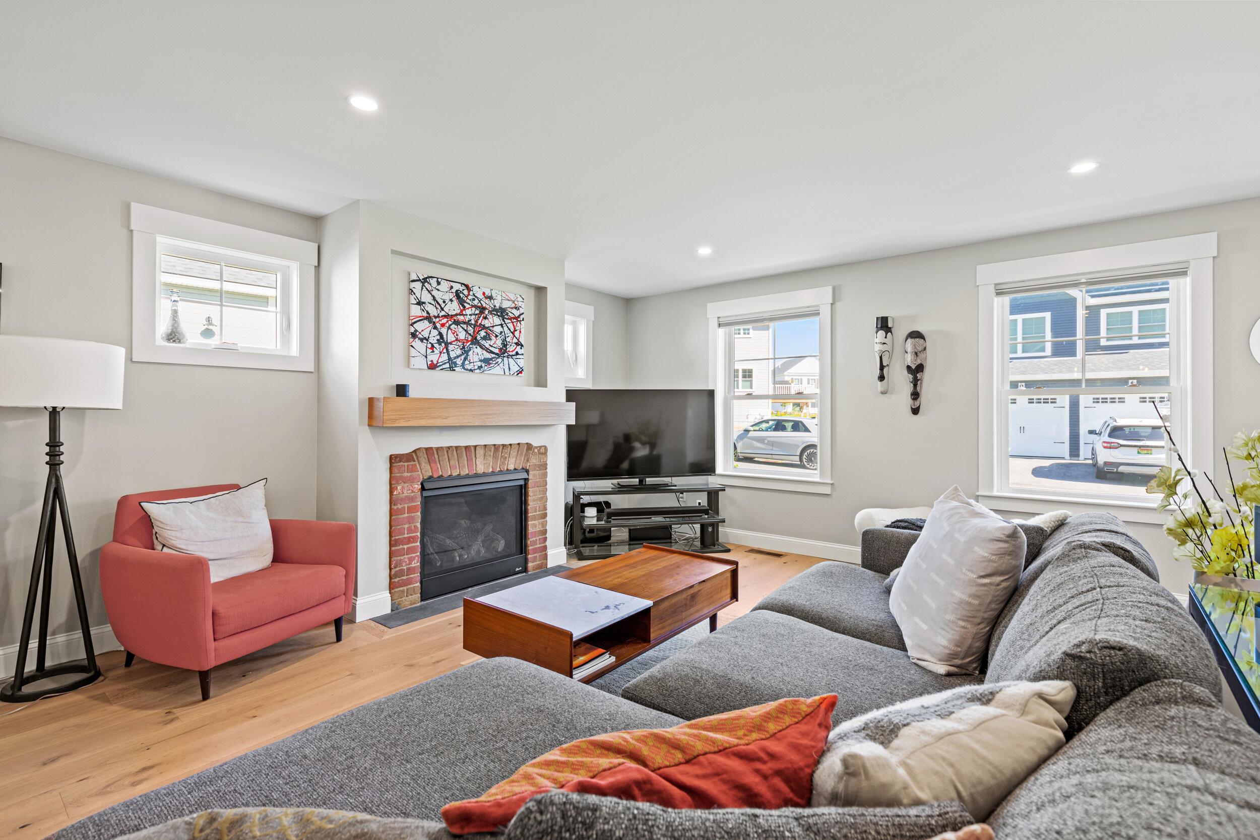 9 Cobblestone Street, 55