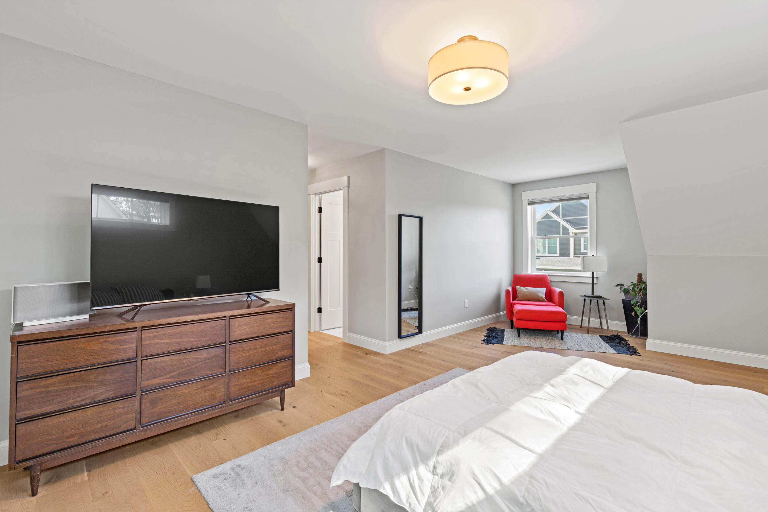 9 Cobblestone Street, 55