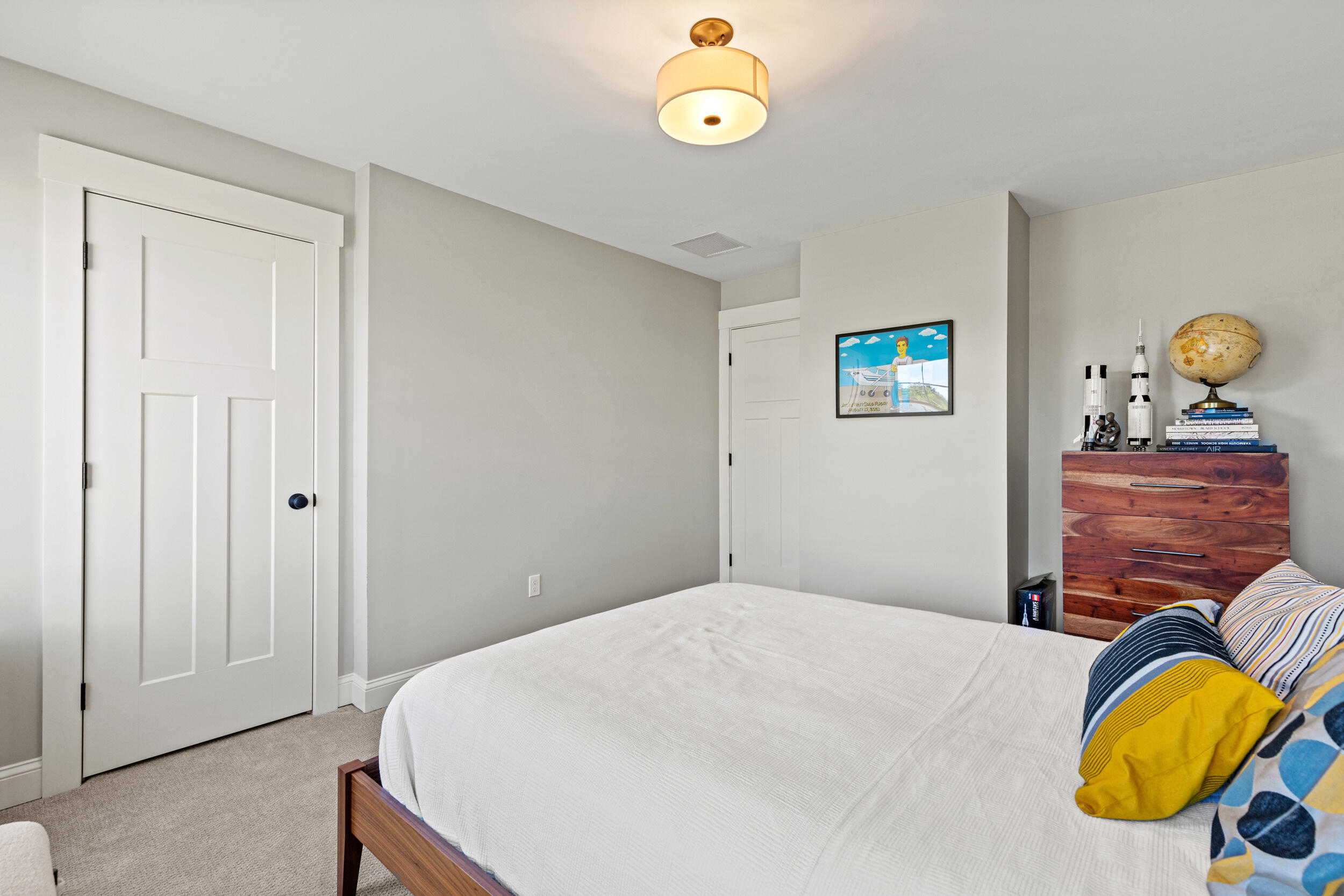 9 Cobblestone Street, 55