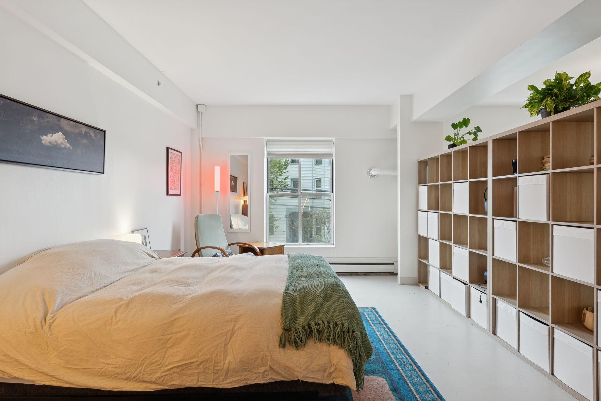 21 Chestnut Street, 203