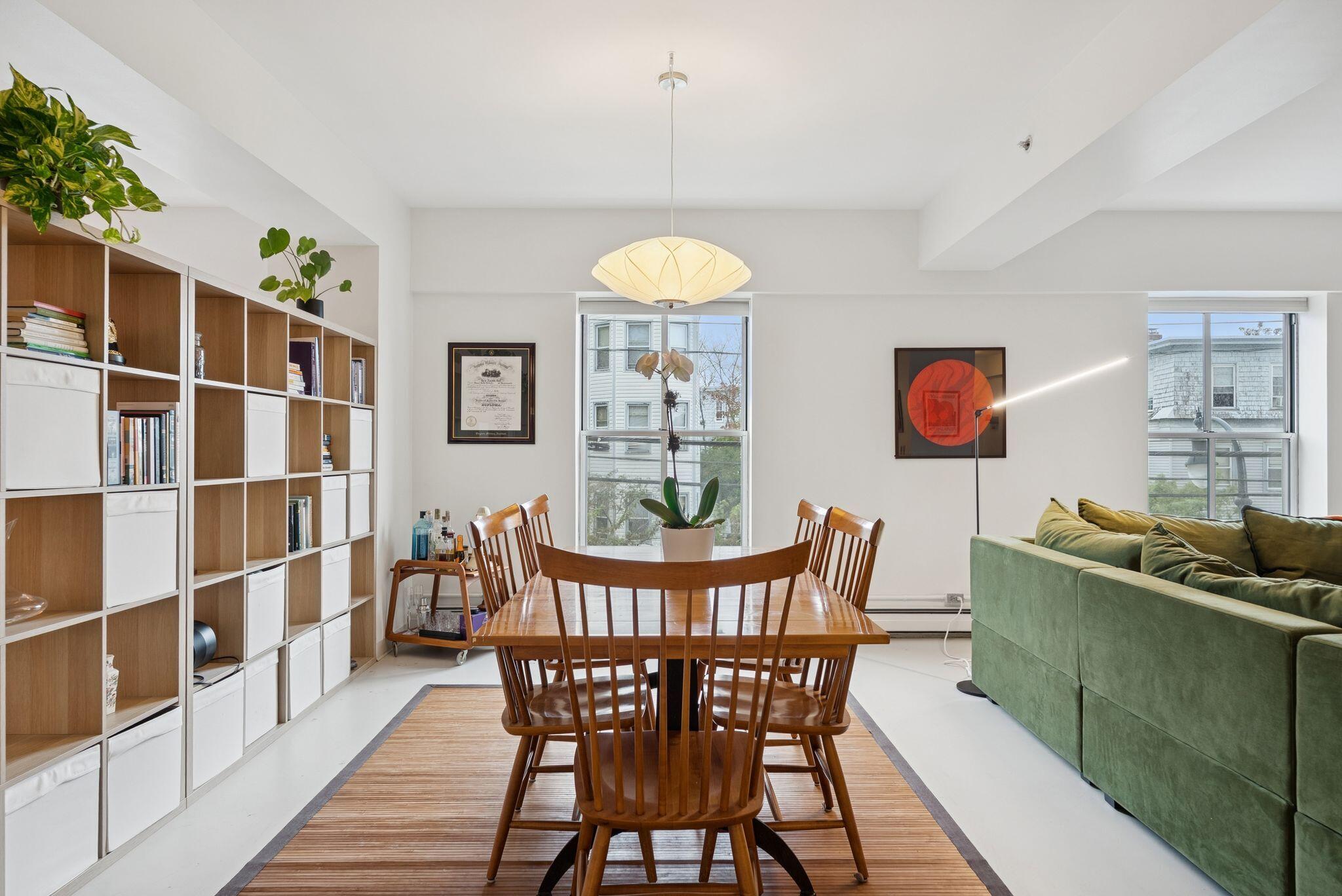 21 Chestnut Street, 203