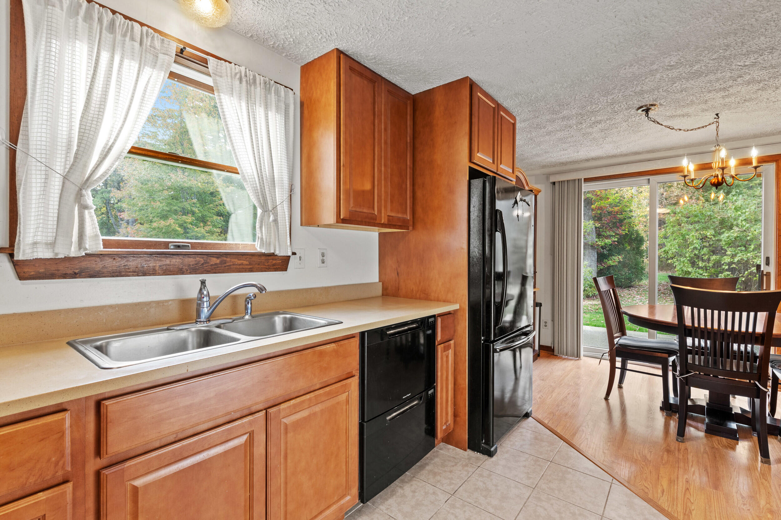 68 Ward Circle, 68
