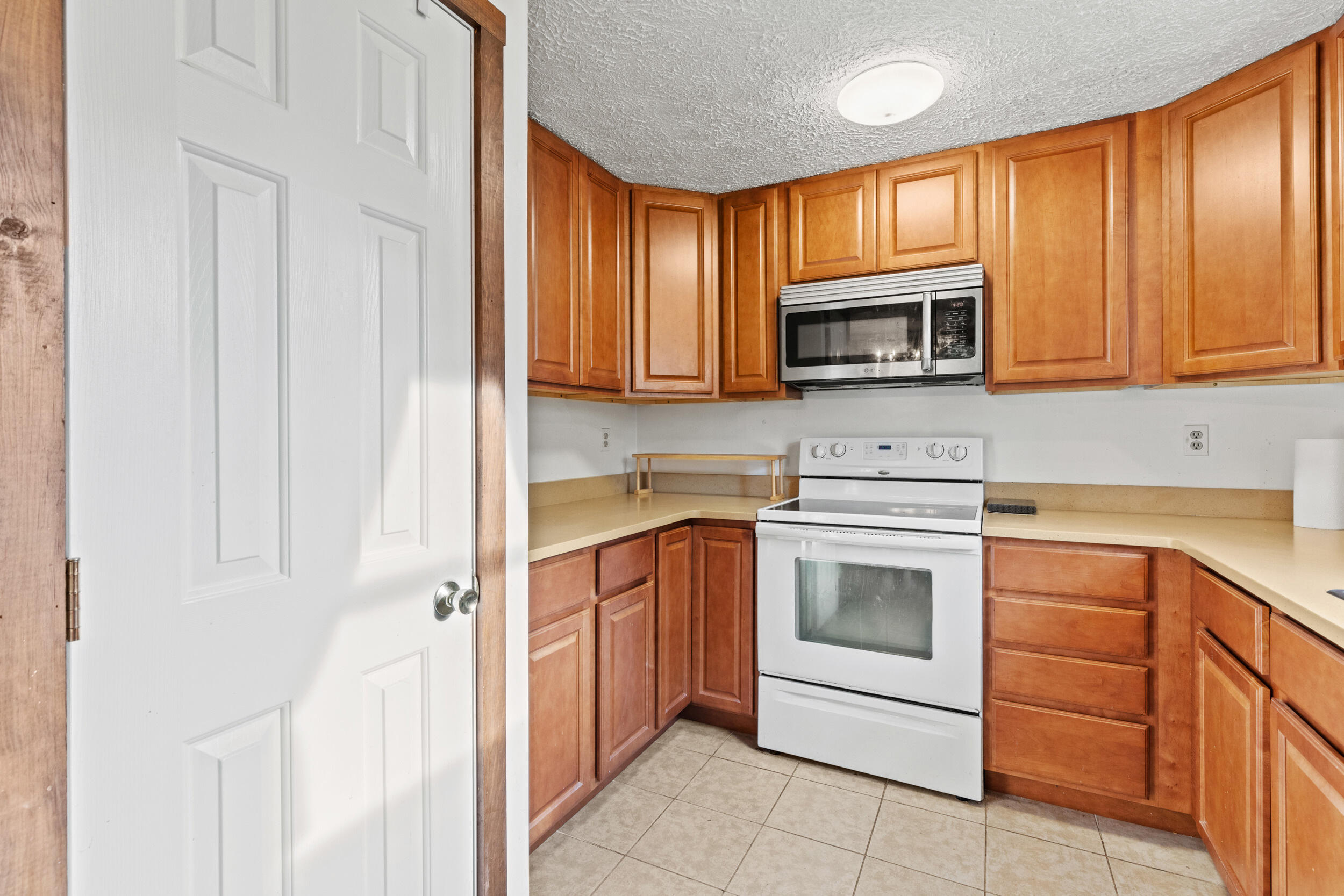 68 Ward Circle, 68