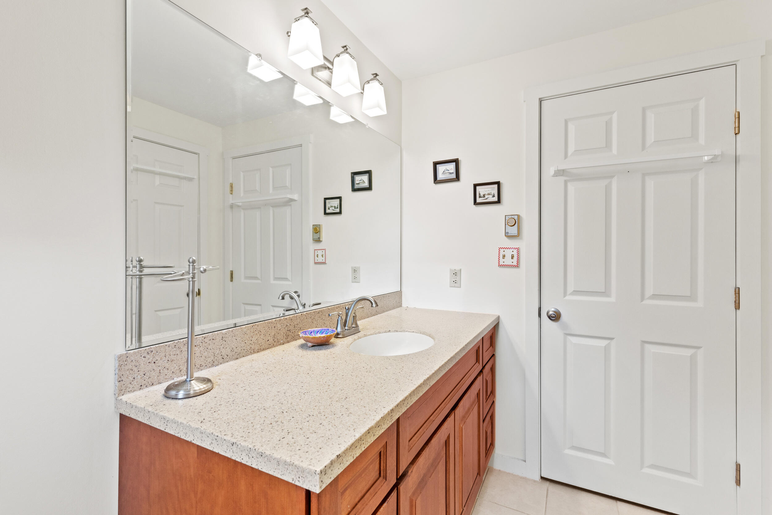 68 Ward Circle, 68