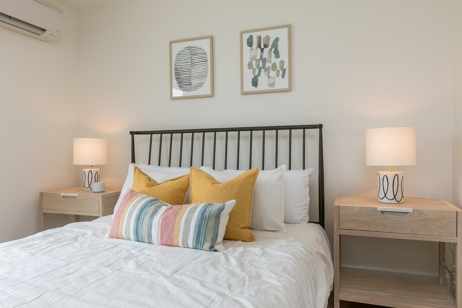 35 E Oxford Street, 2