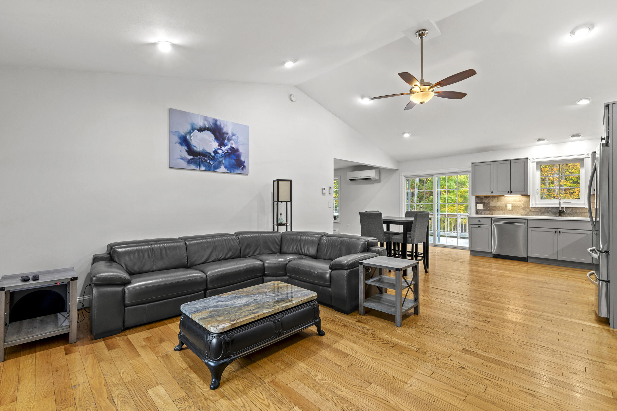 61 Highland Ridge