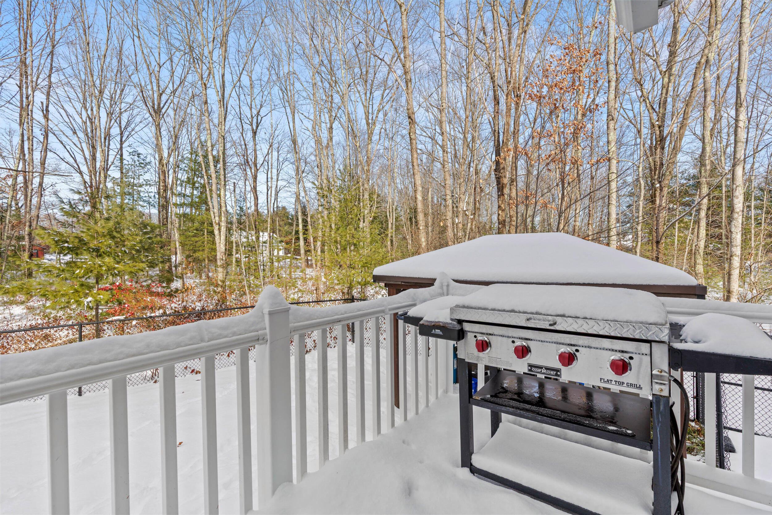 141 Thompson Road