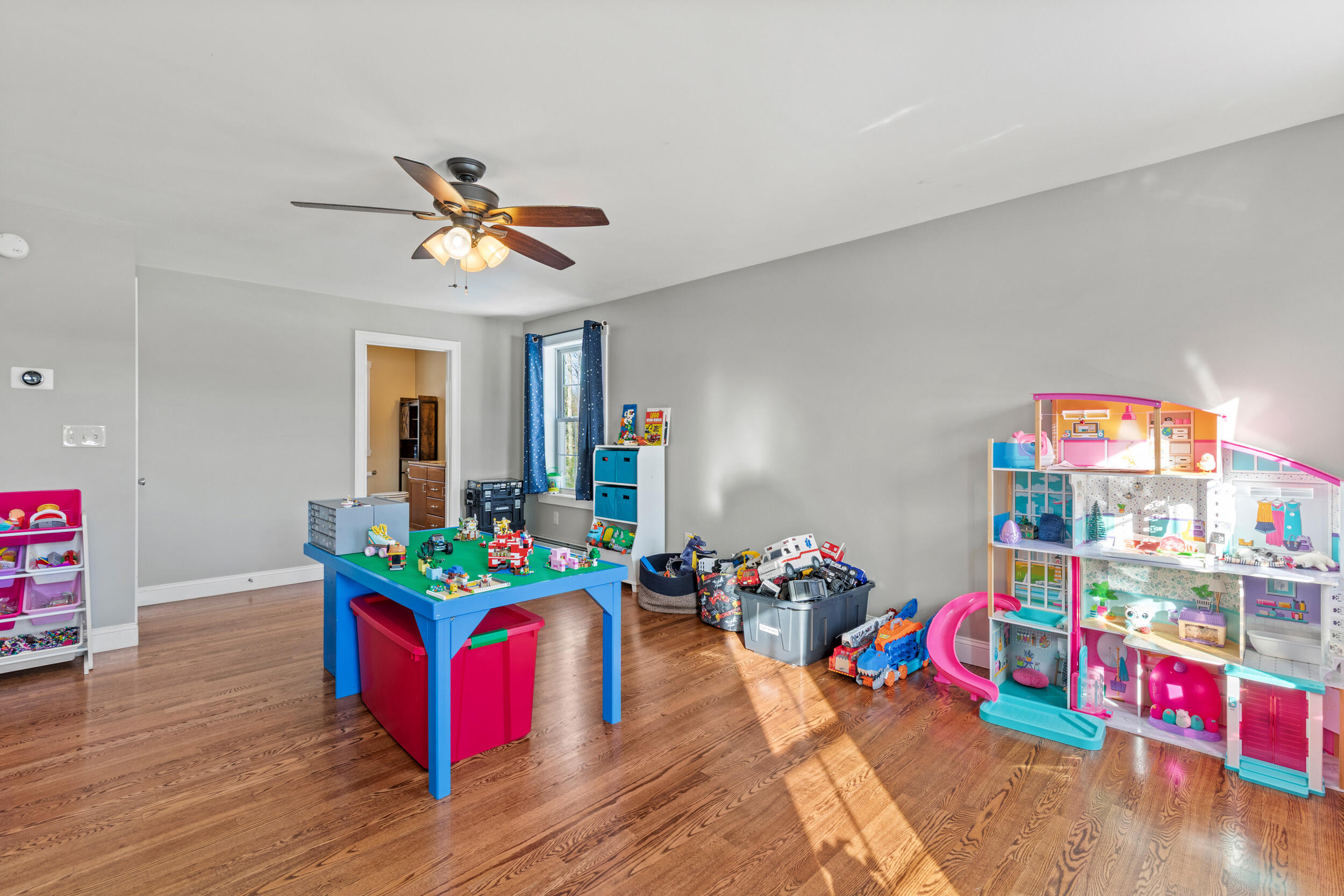 141 Thompson Road