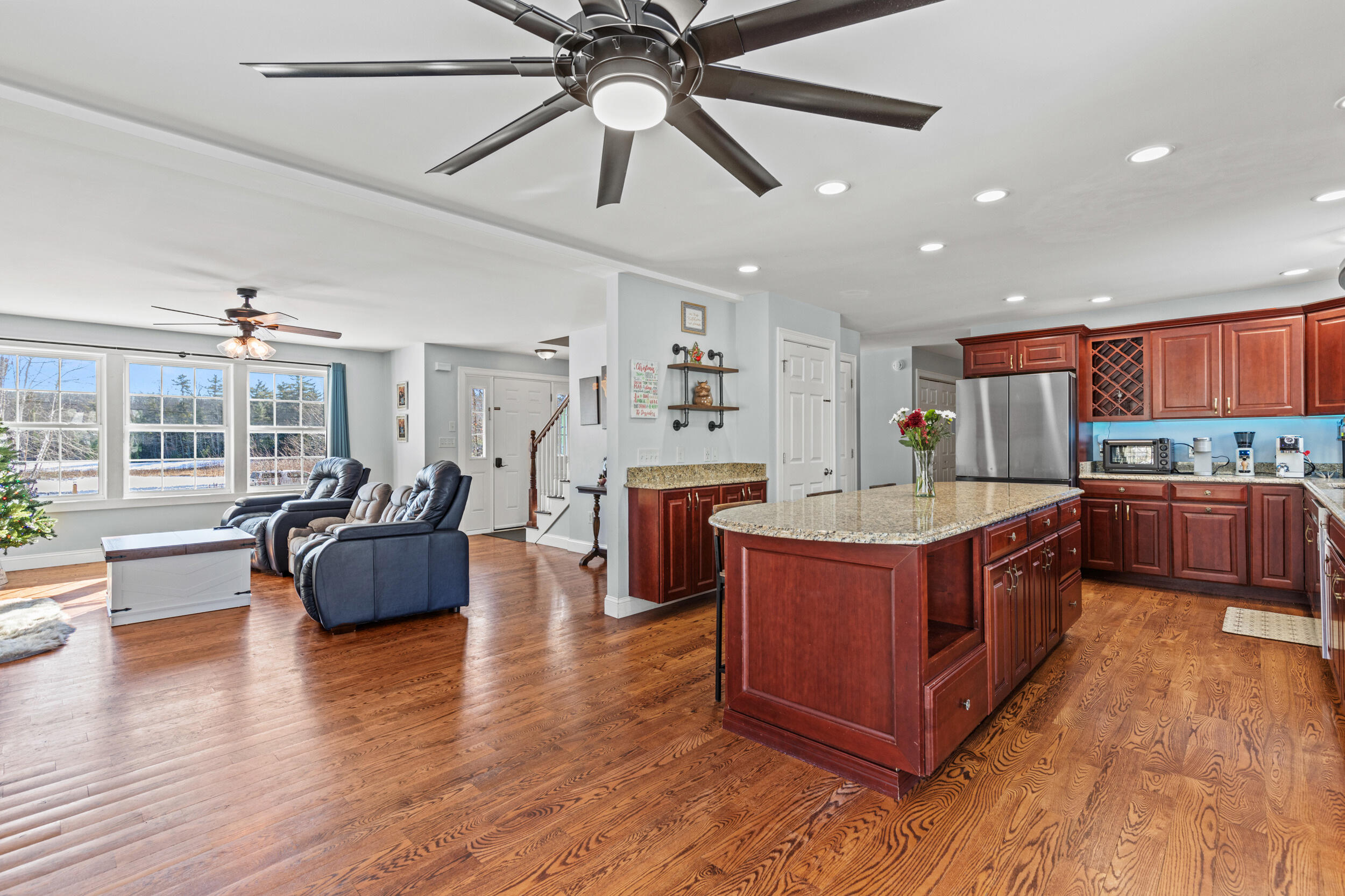 141 Thompson Road