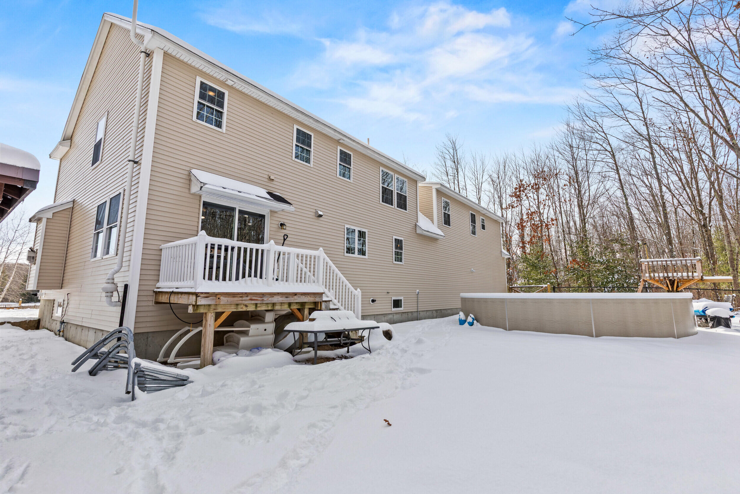 141 Thompson Road