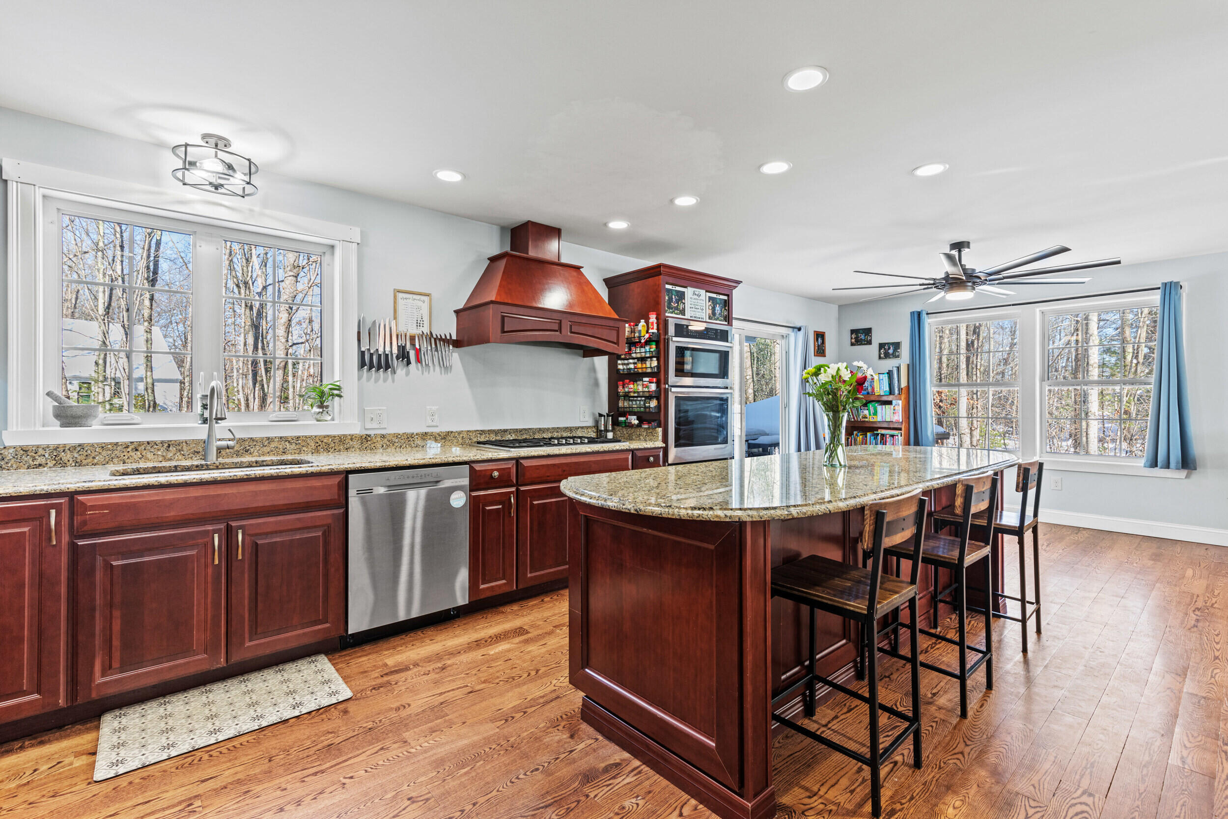 141 Thompson Road