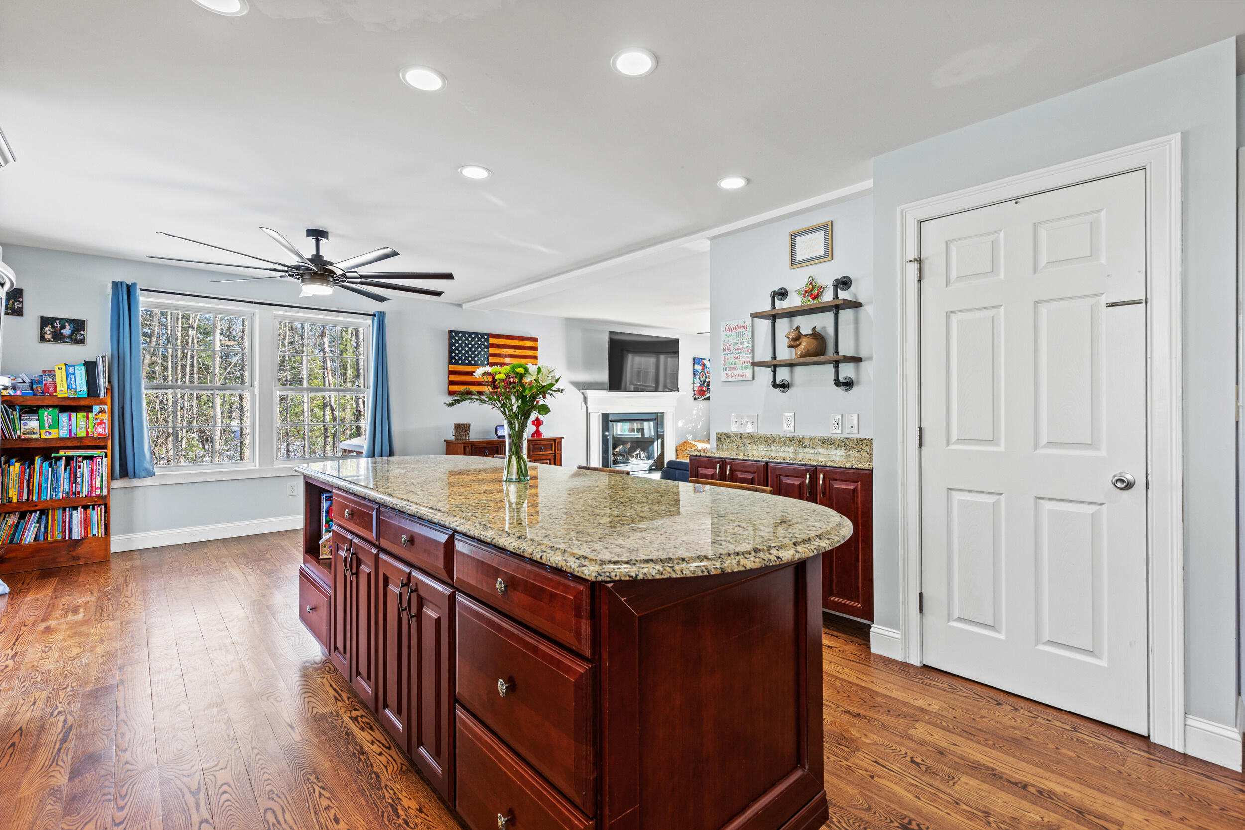 141 Thompson Road