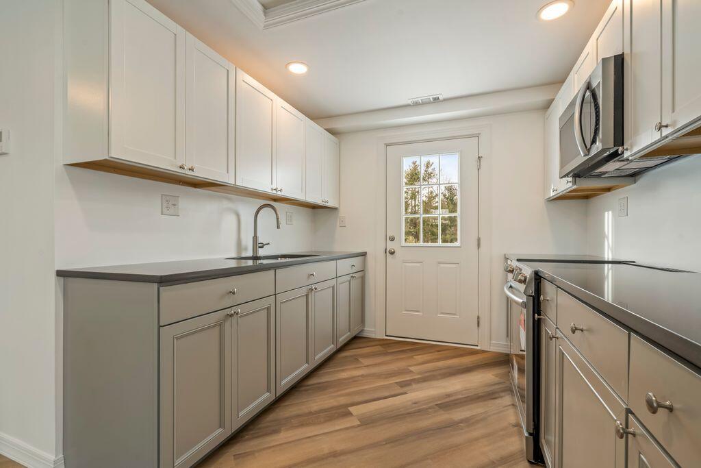 11 Dragonfly Lane