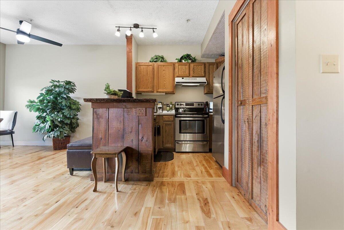 9 A Condo Lane A18