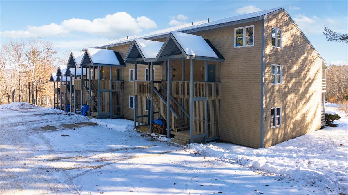 9 A Condo Lane A18