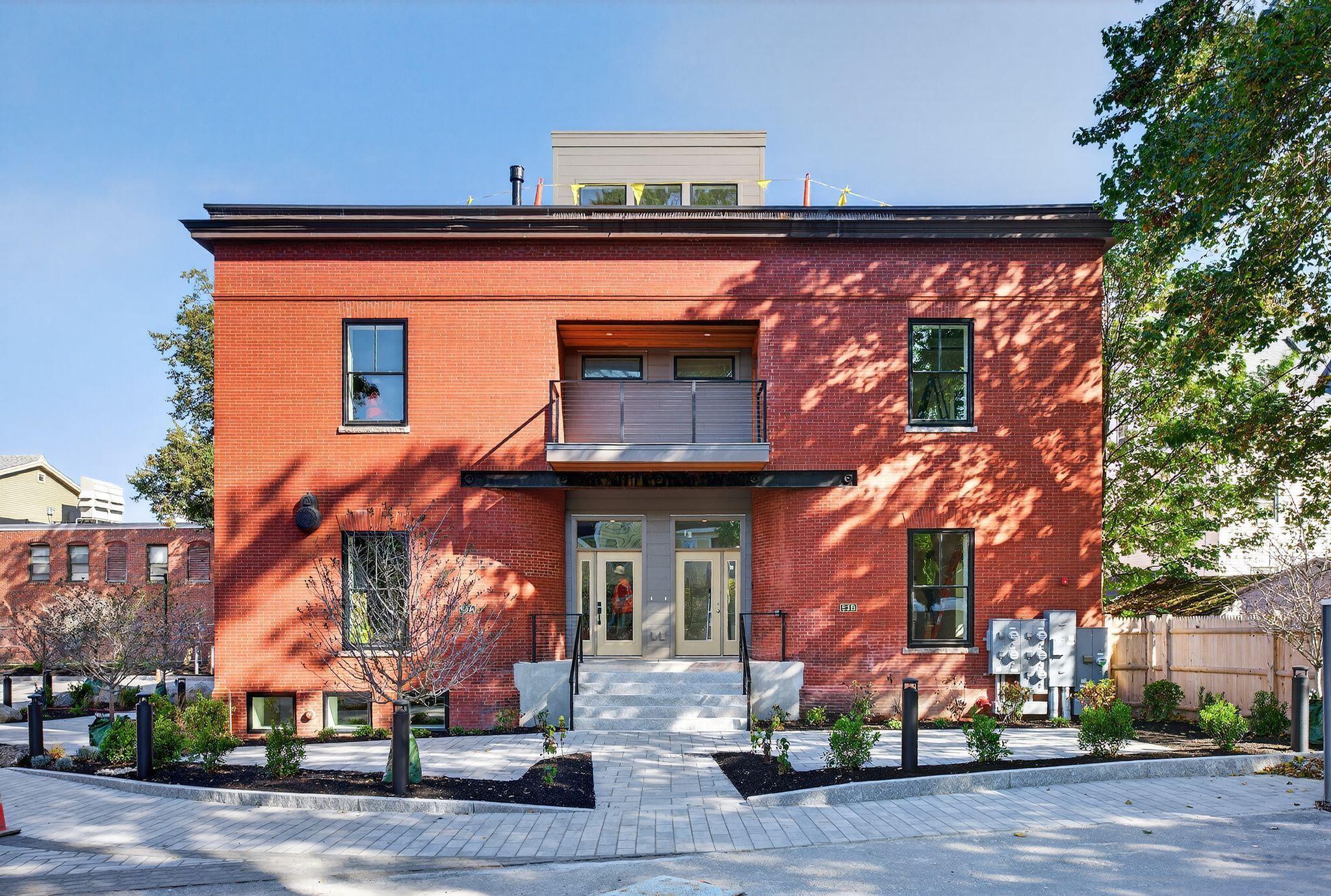 53 Carleton Street B