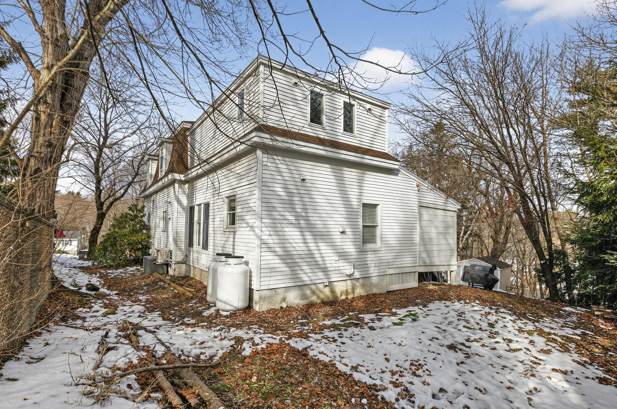 16 Rocky Hill Road