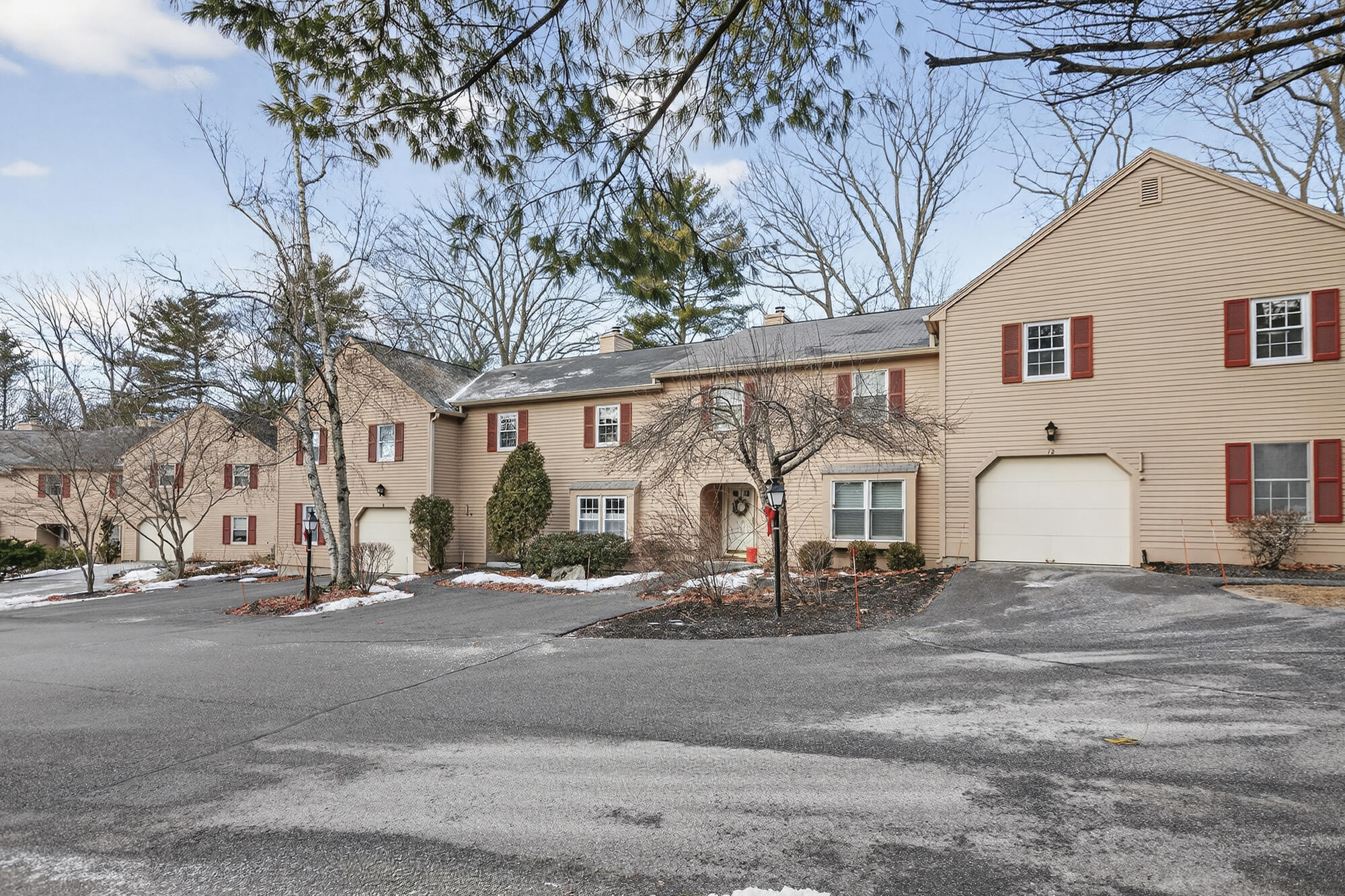 12 Edgecomb Court 12