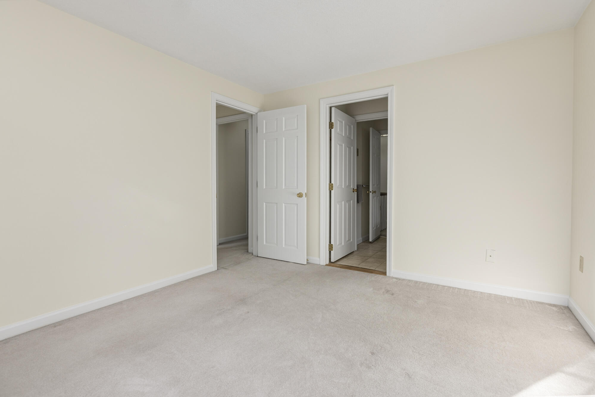 12 Edgecomb Court 12