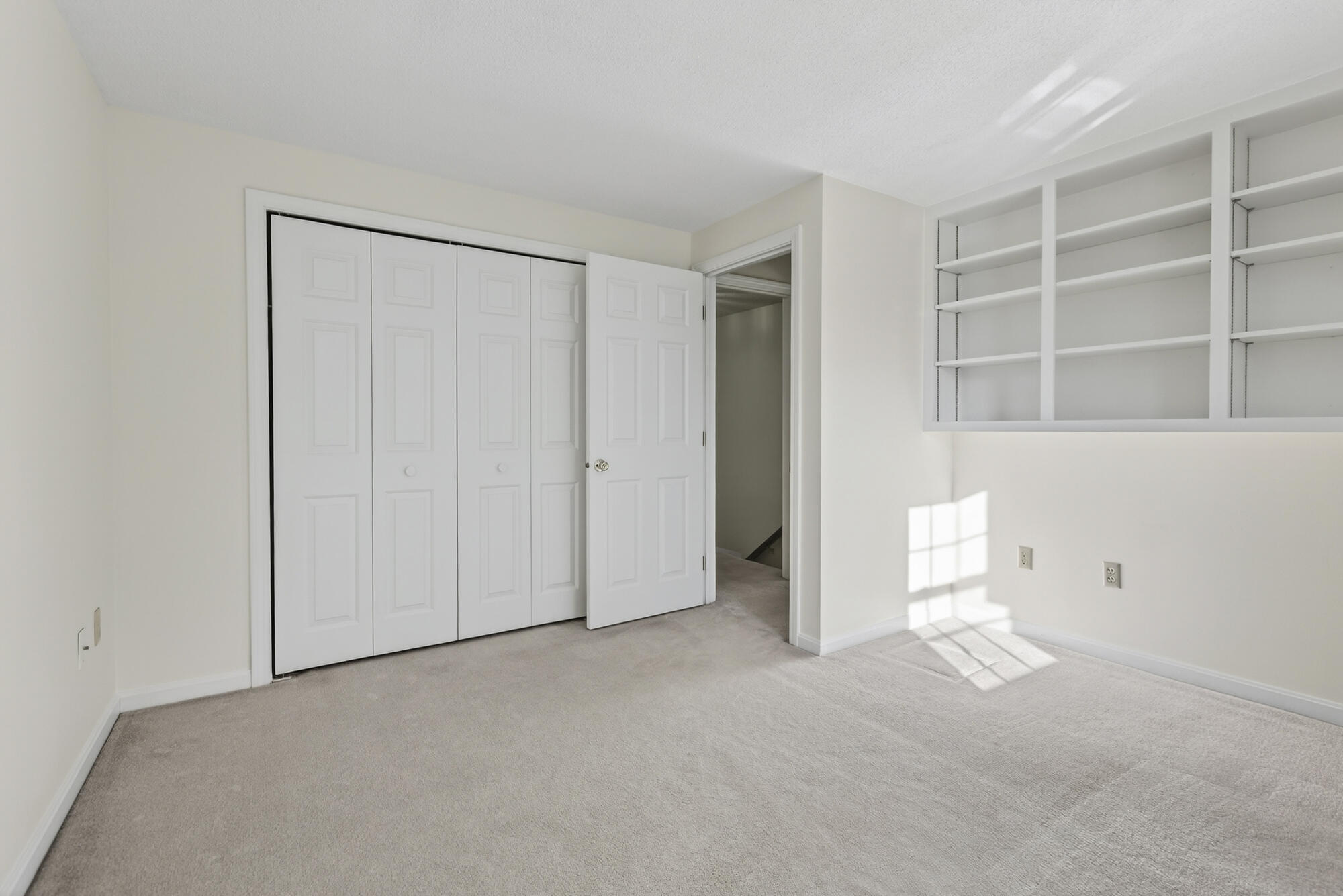 12 Edgecomb Court 12