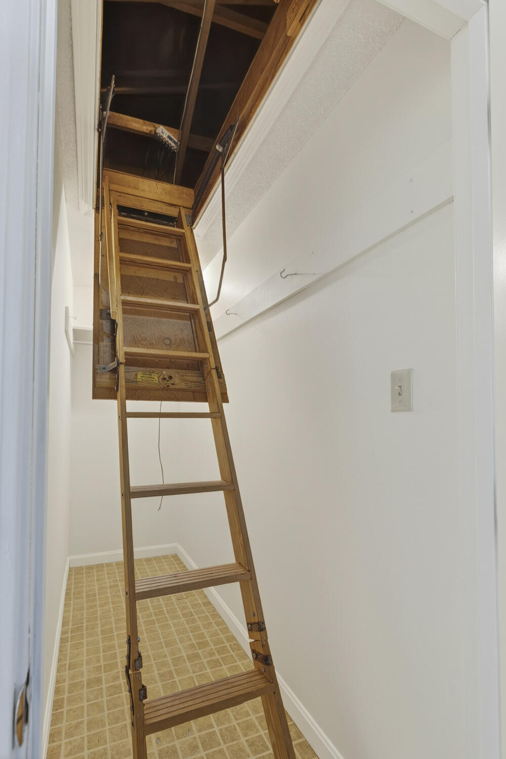 12 Edgecomb Court 12