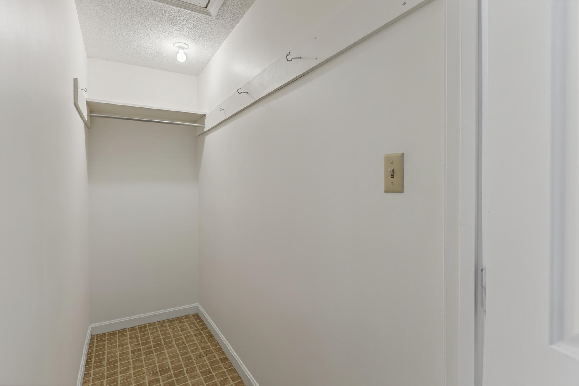 12 Edgecomb Court 12