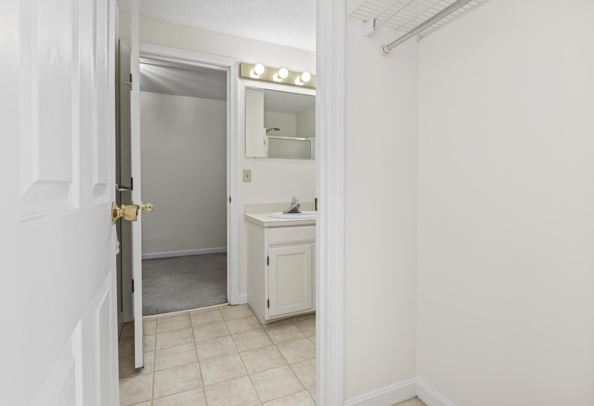 12 Edgecomb Court 12