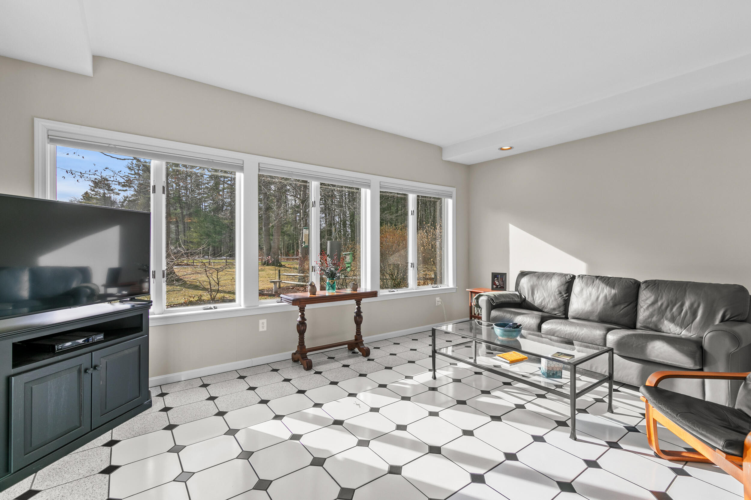 3 Evergreen Farms Road