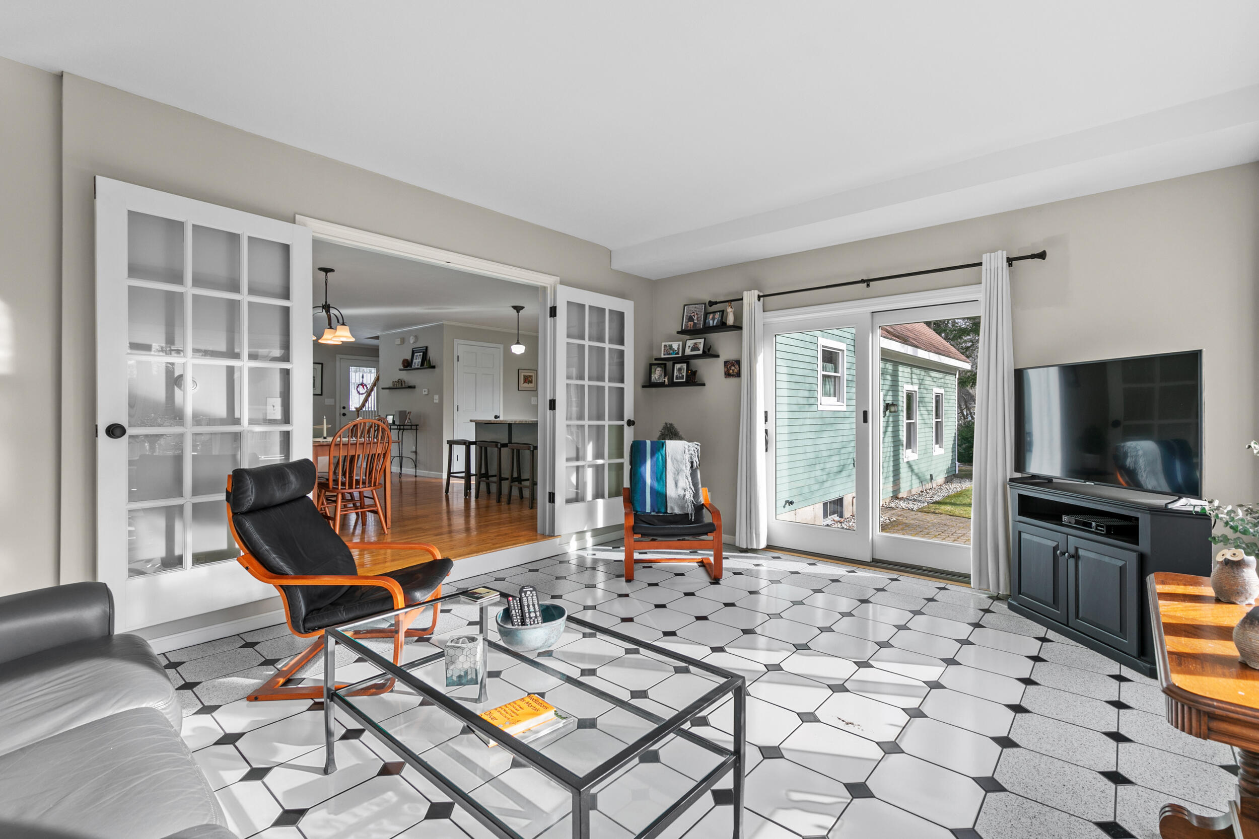 3 Evergreen Farms Road