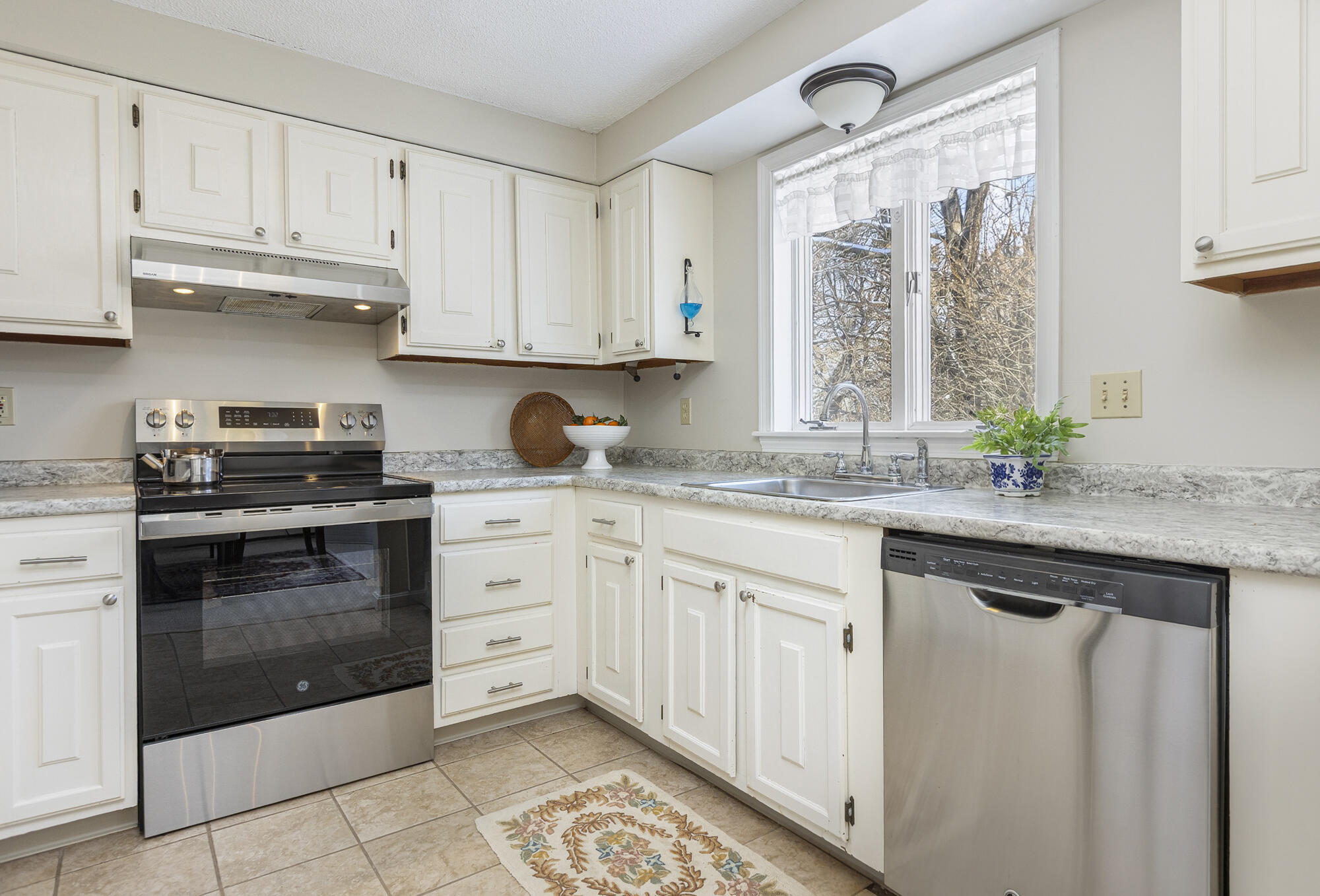 15 Oakview Drive 15