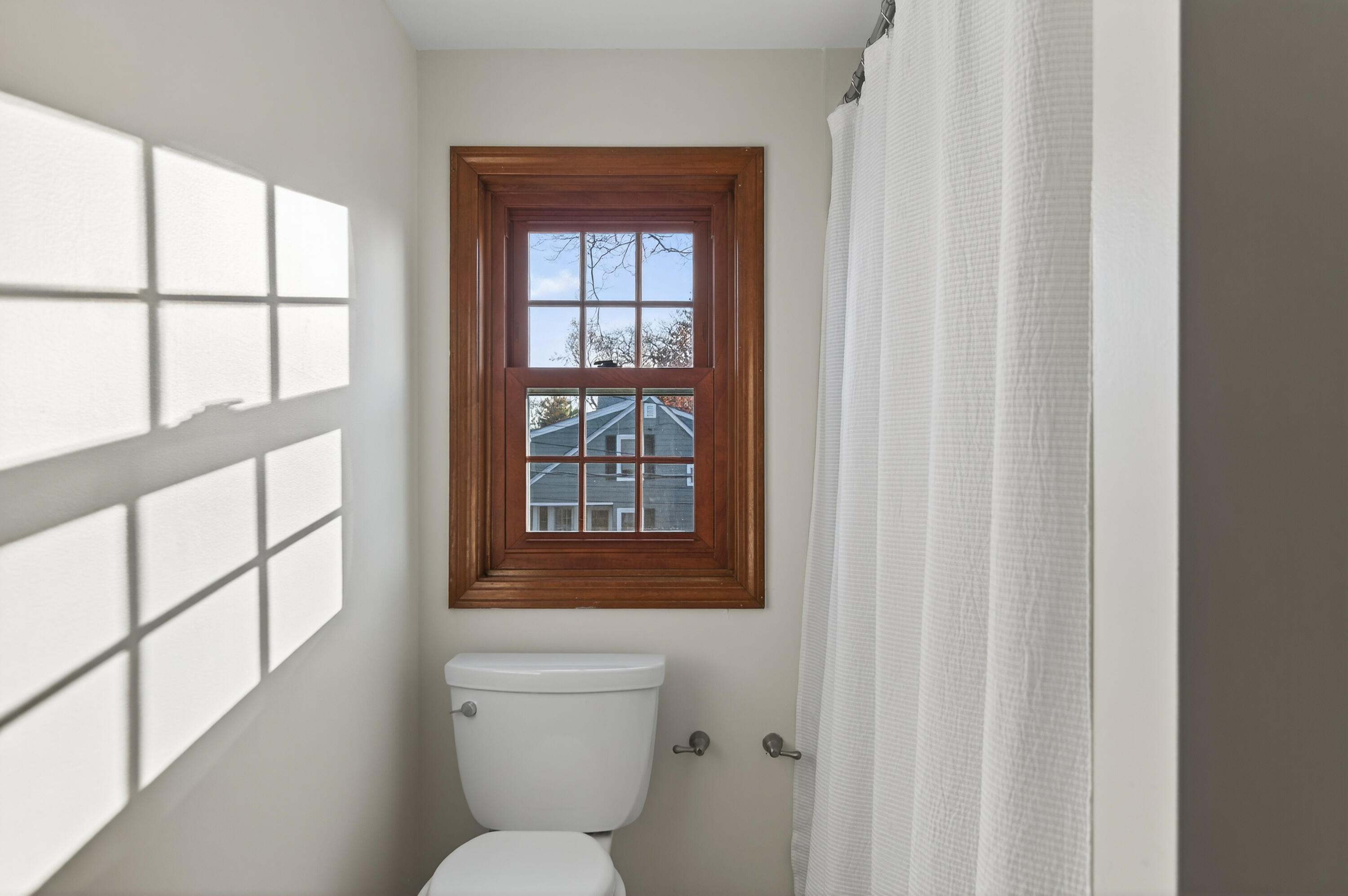 83 Loveitts Field Road