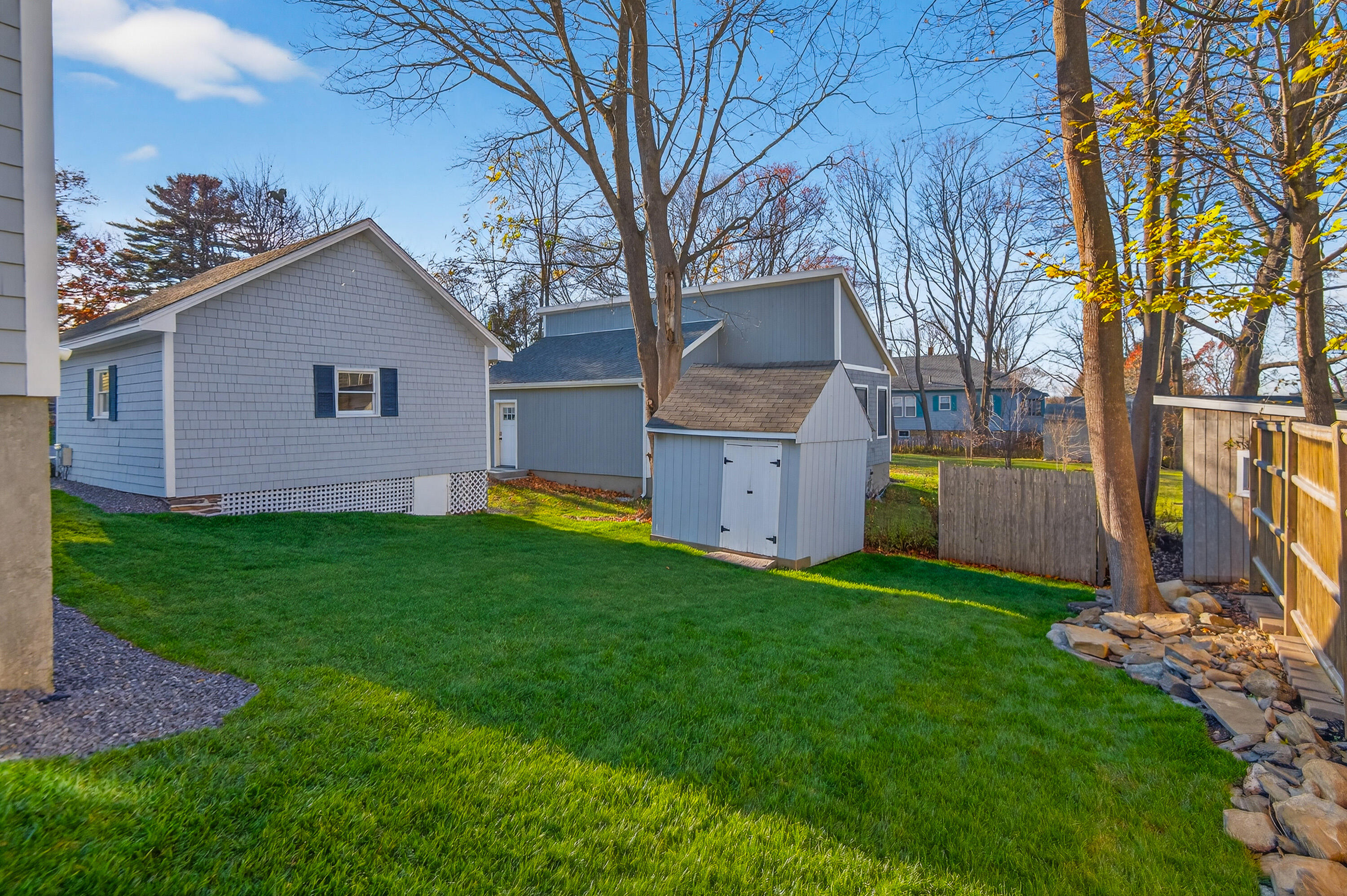 83 Loveitts Field Road