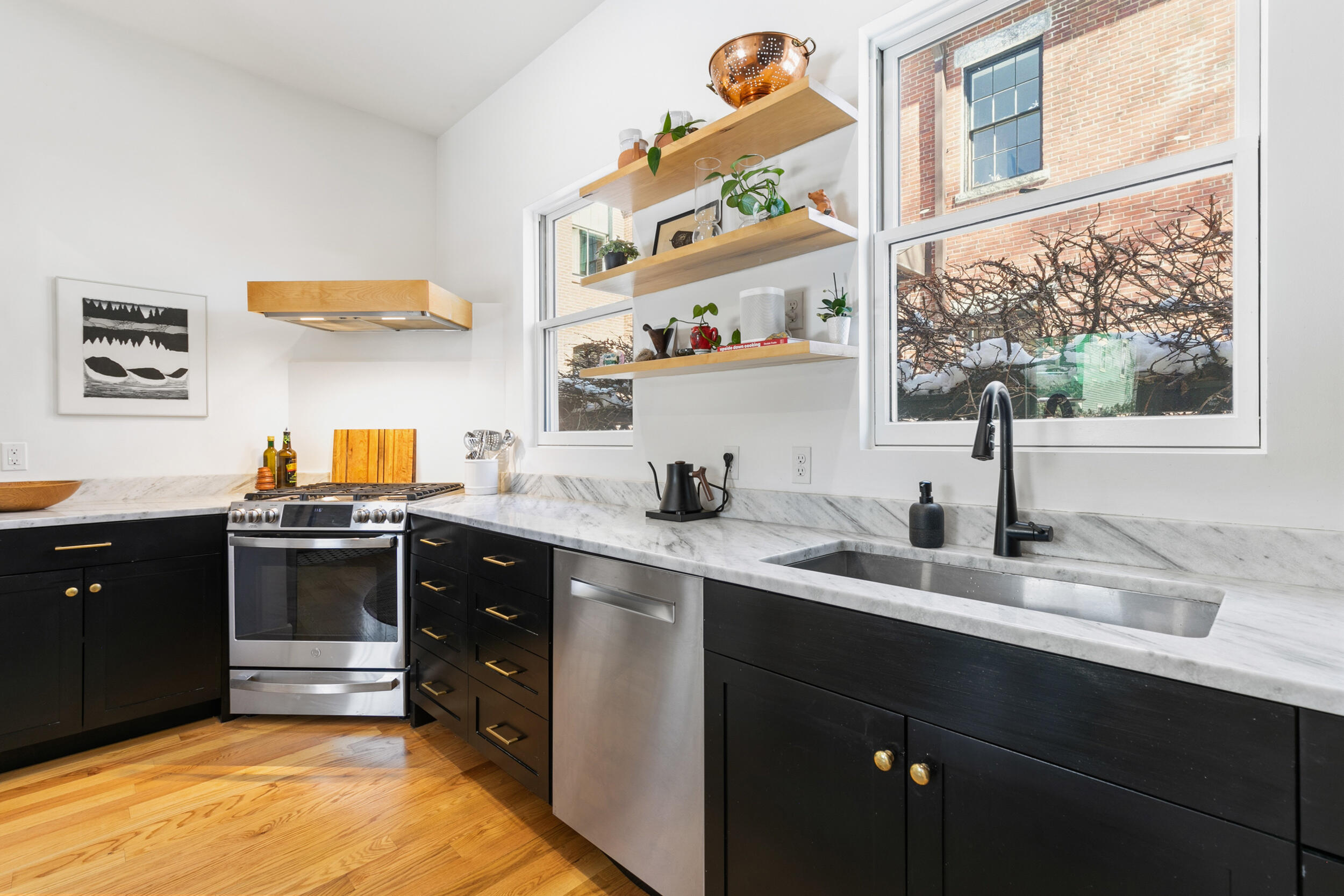 296 Spring Street 3