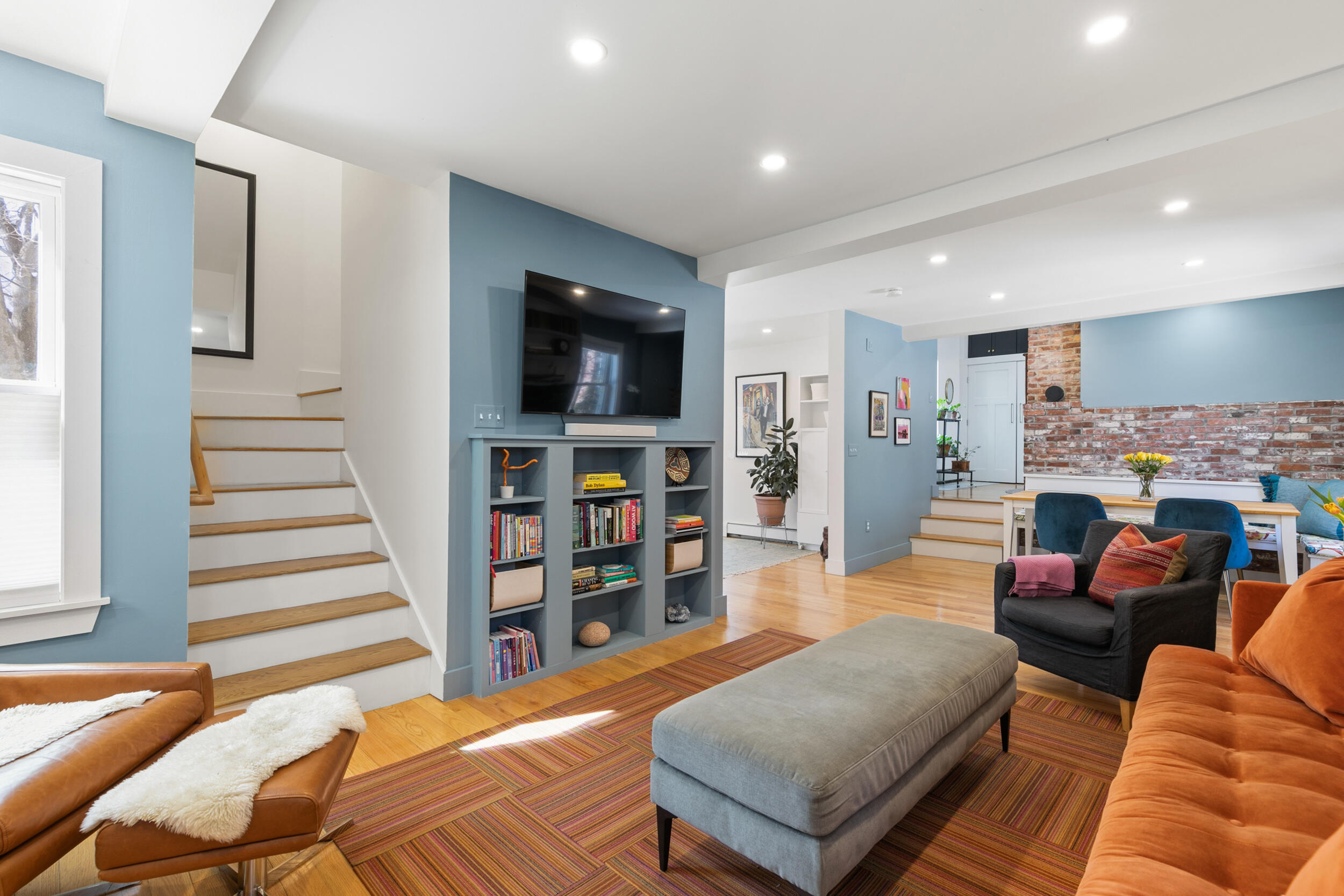 296 Spring Street 3