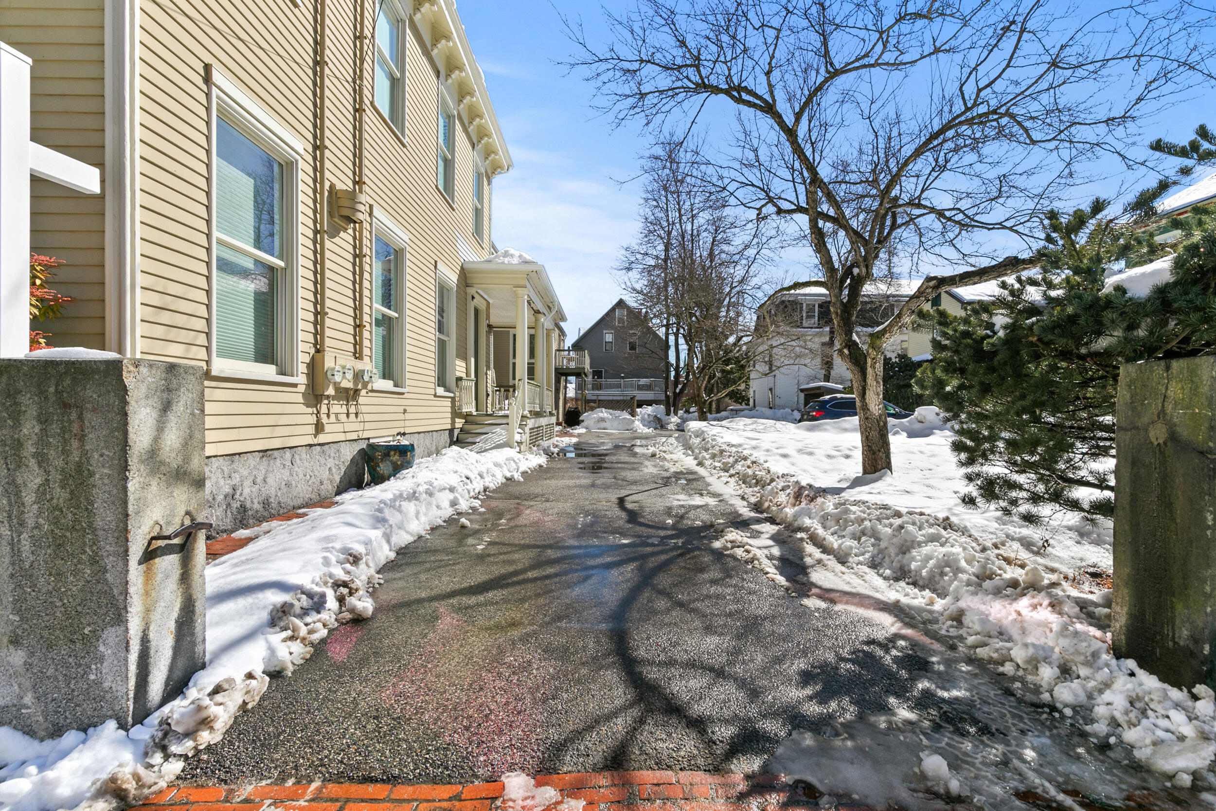 296 Spring Street 3
