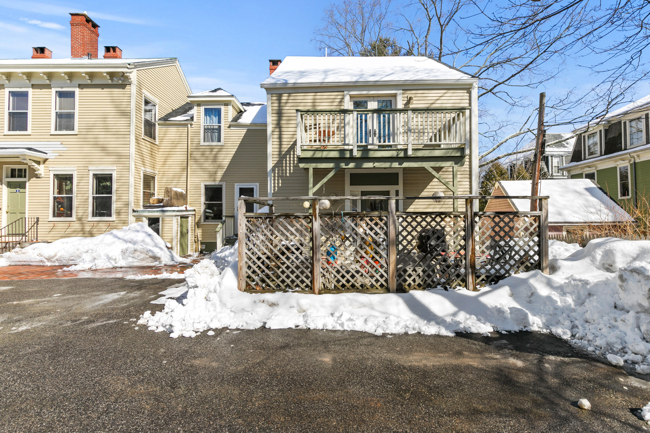 296 Spring Street 3