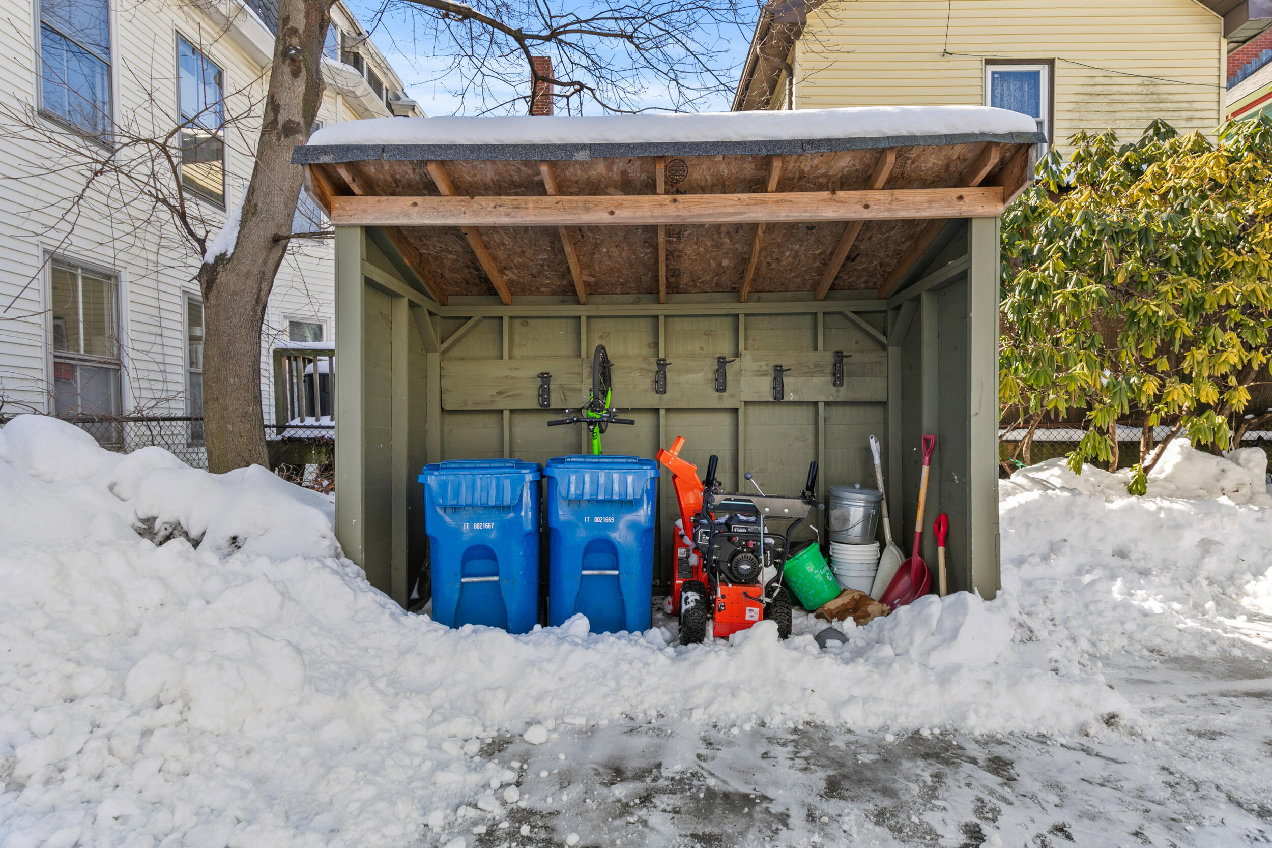 296 Spring Street 3