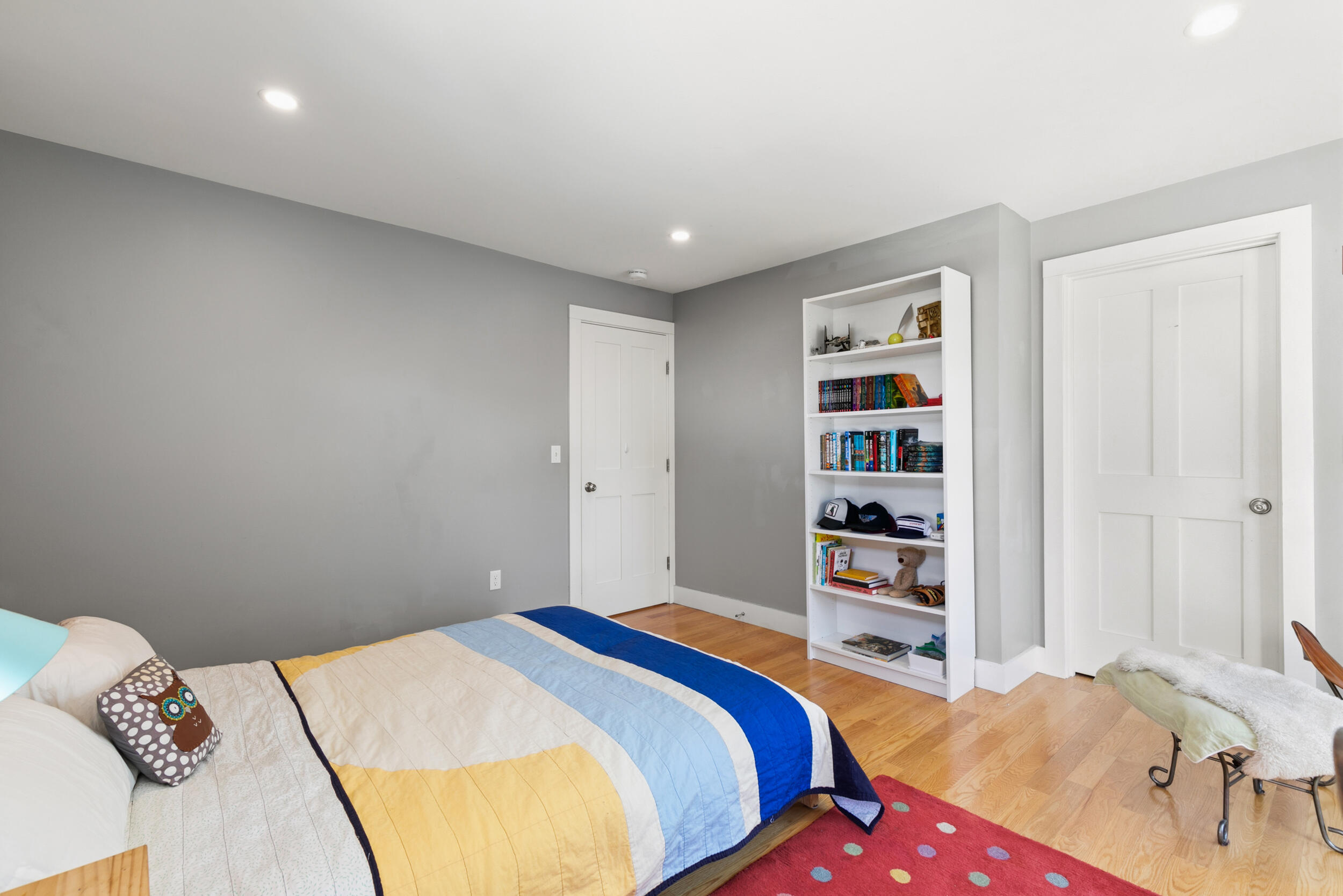 296 Spring Street 3