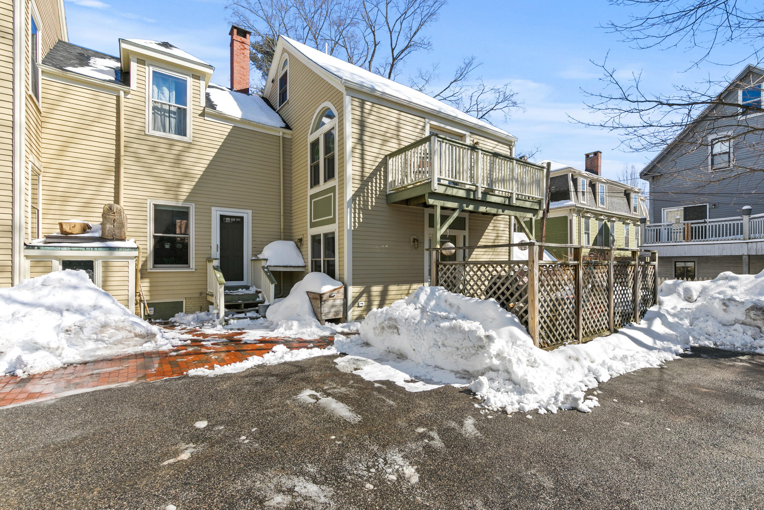 296 Spring Street 3