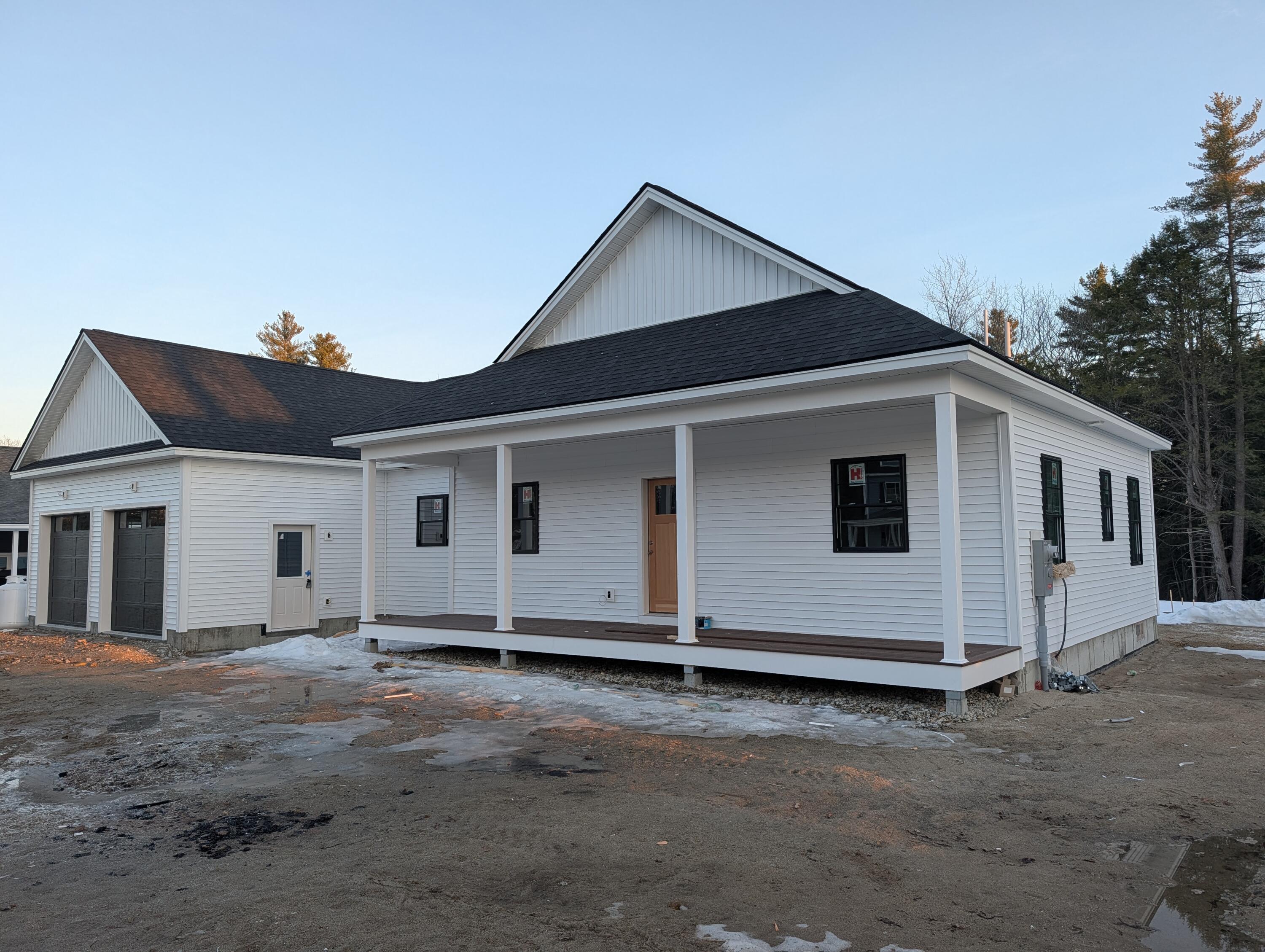 52 Woodcock Road