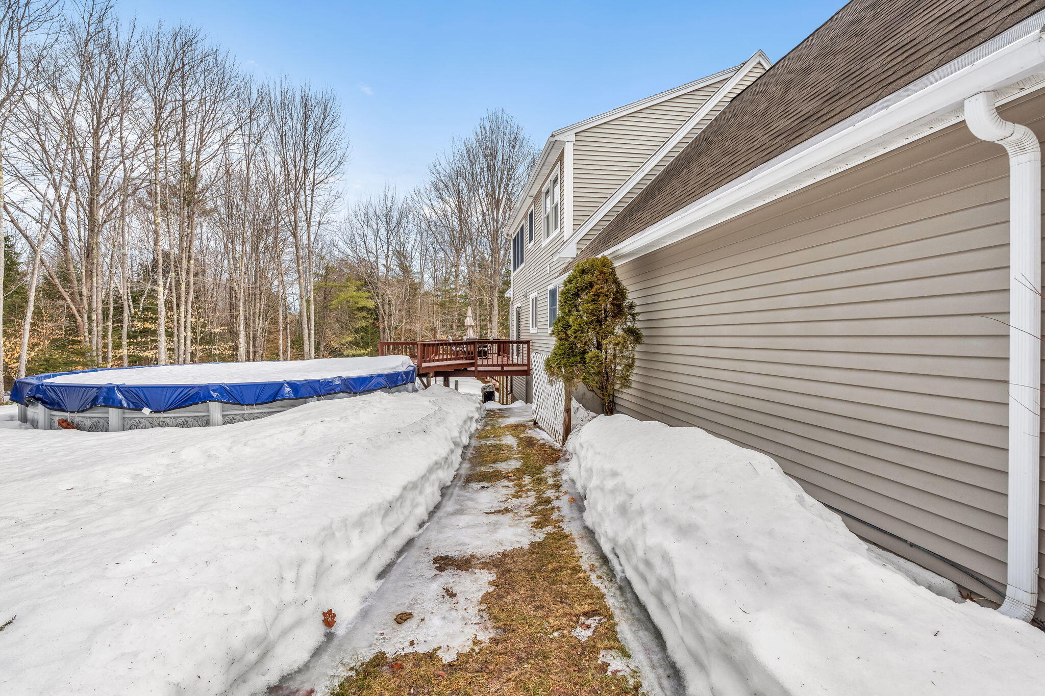 39 Pine Knoll Drive