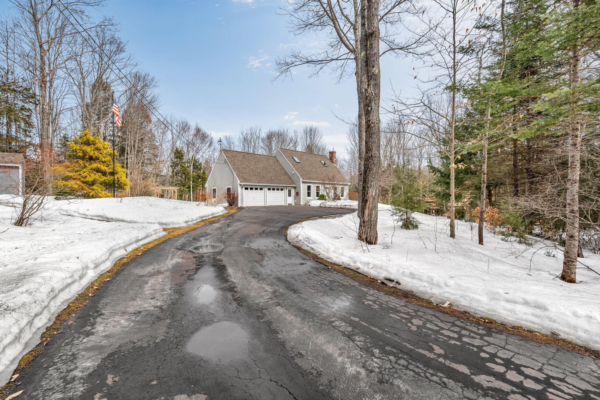 39 Pine Knoll Drive