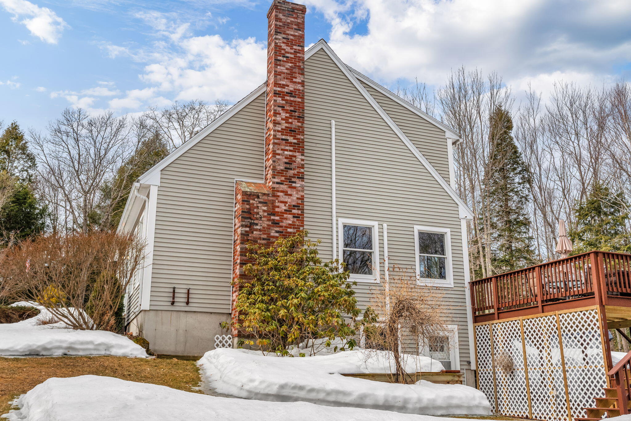 39 Pine Knoll Drive