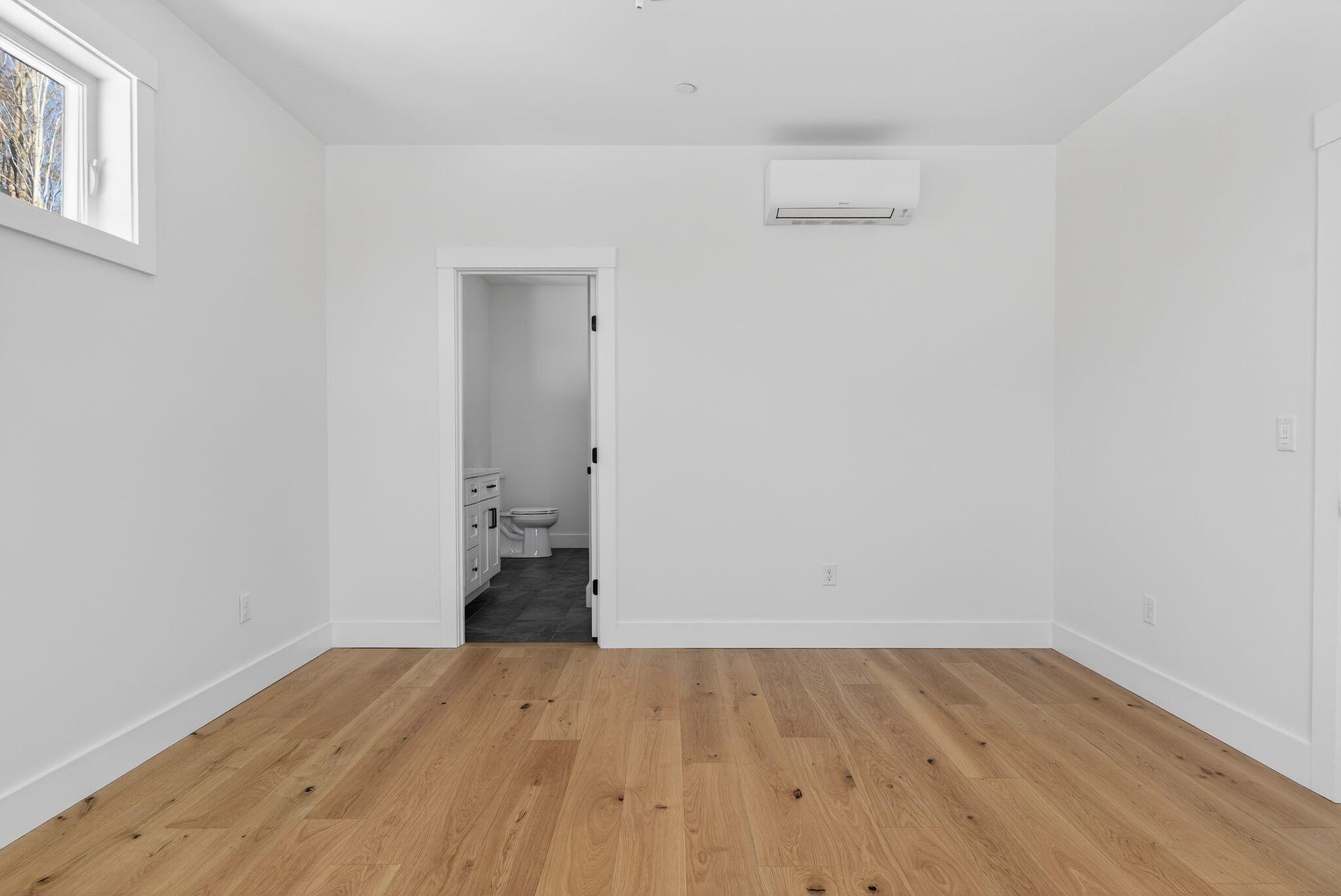 10 Aerie Drive