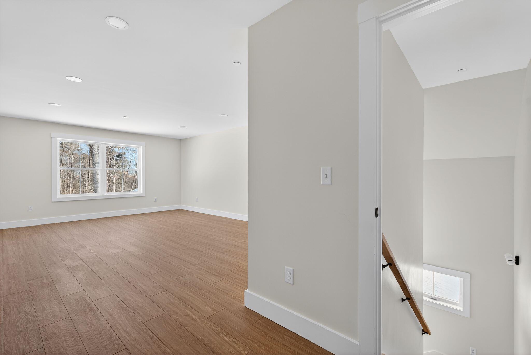 10 Aerie Drive