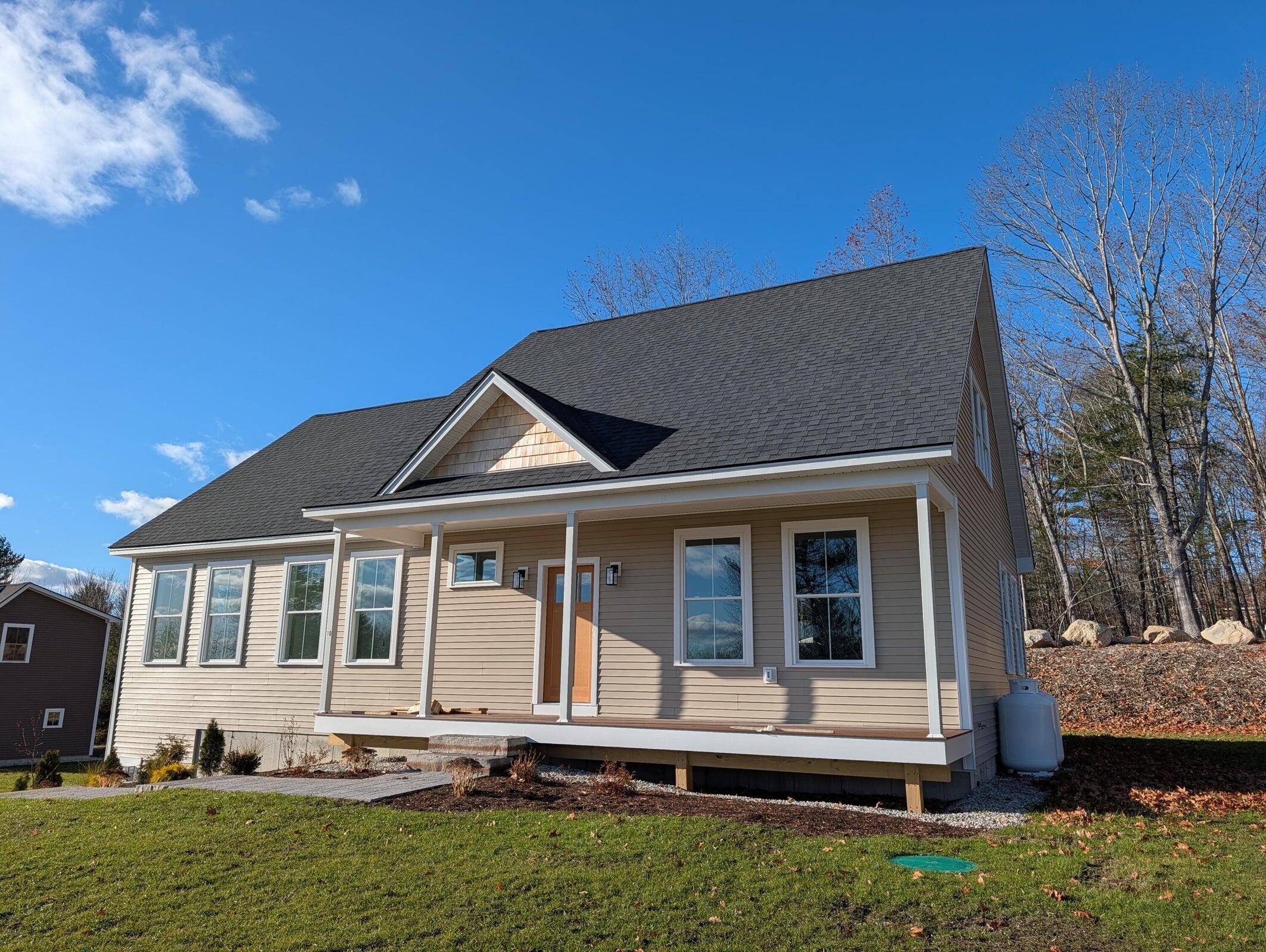 10 Aerie Drive